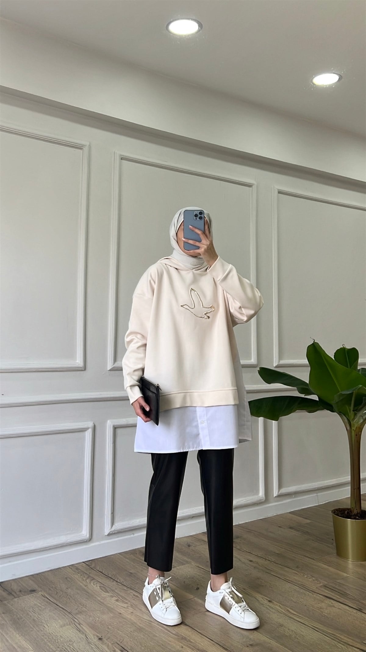 Bej Kuş Baskılı Sweatshirt 