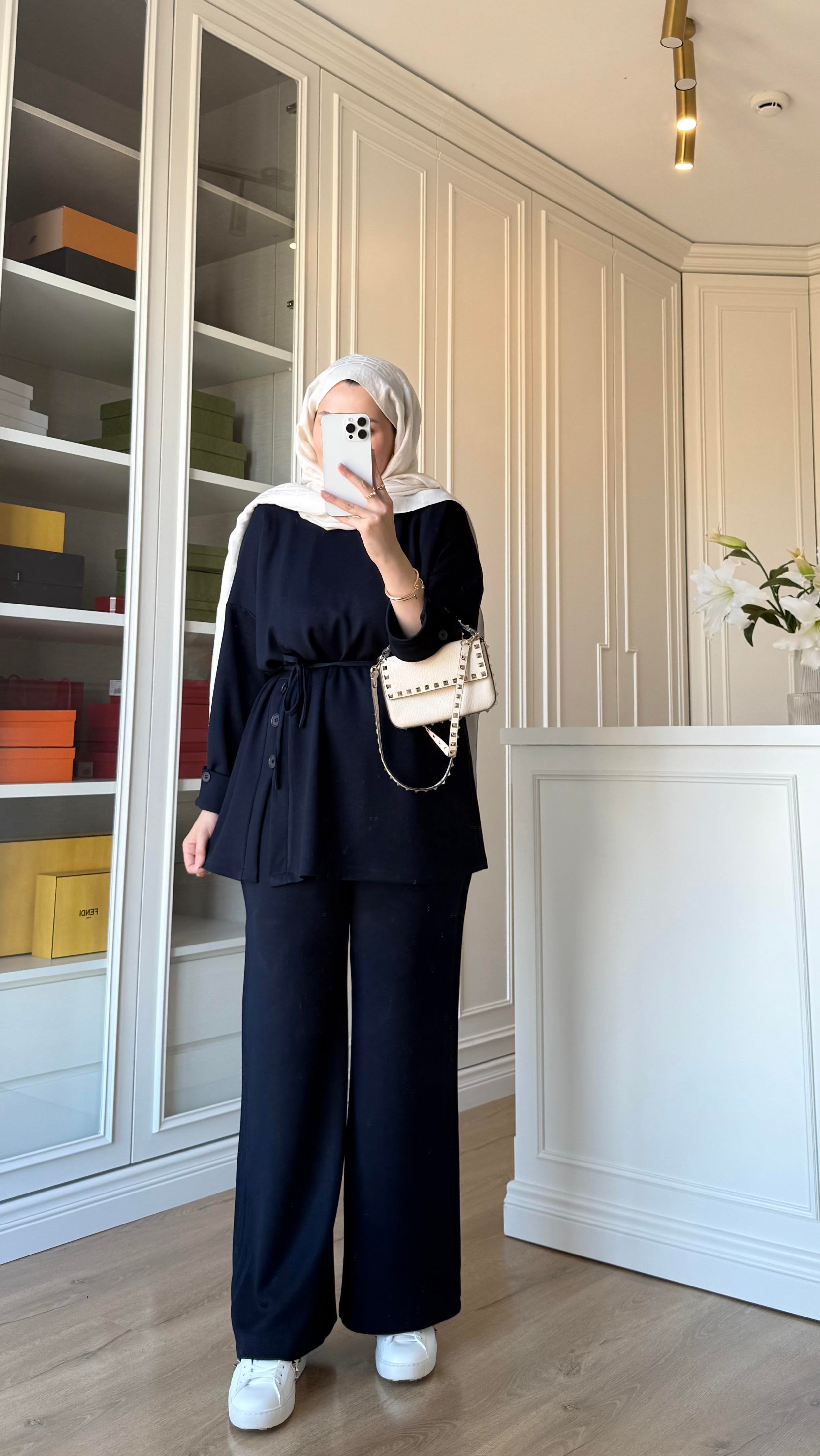 Düğme Detaylı Oysh Takım Lacivert