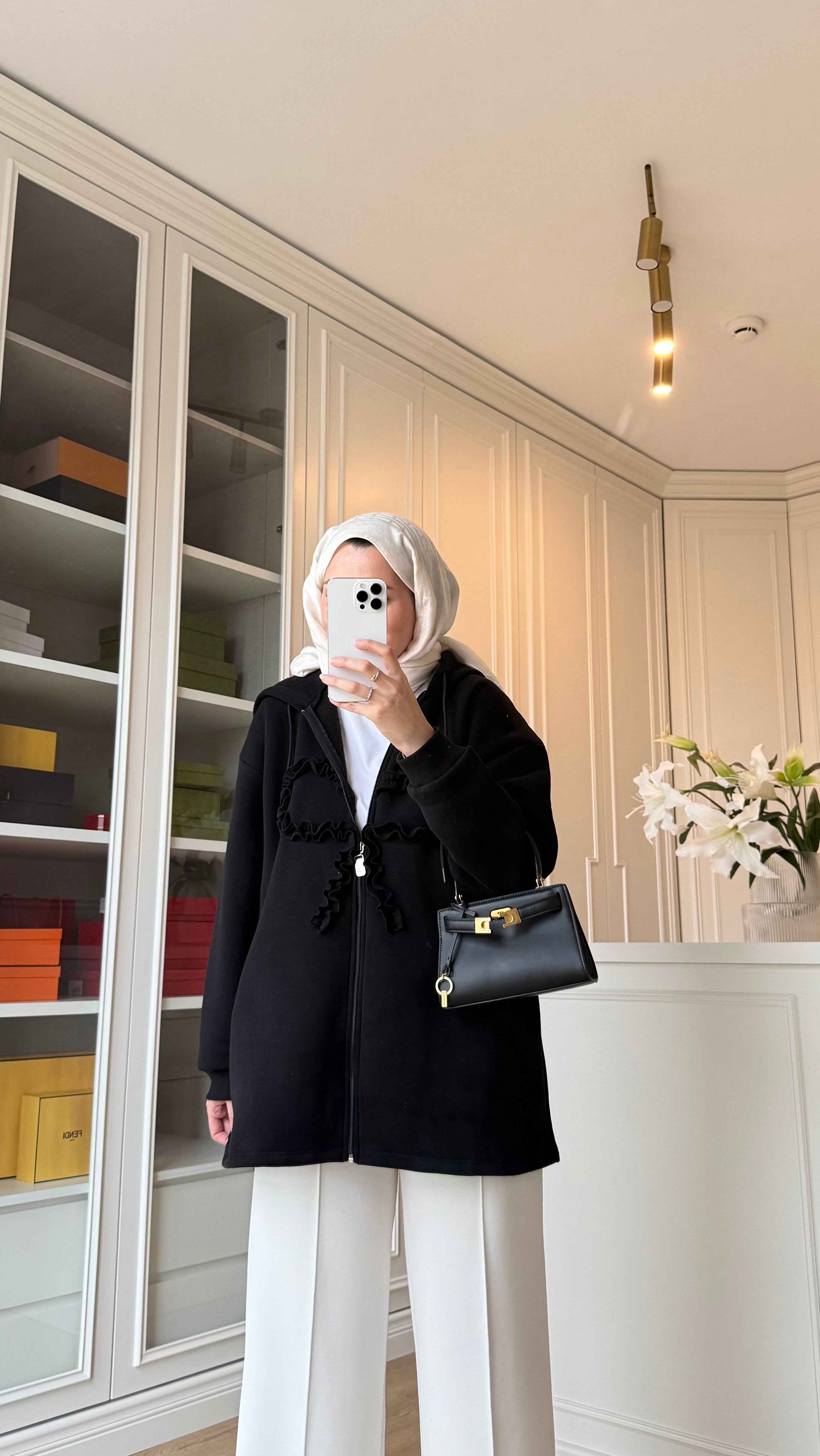 Fiyonk Detaylı Hırka Lacivert