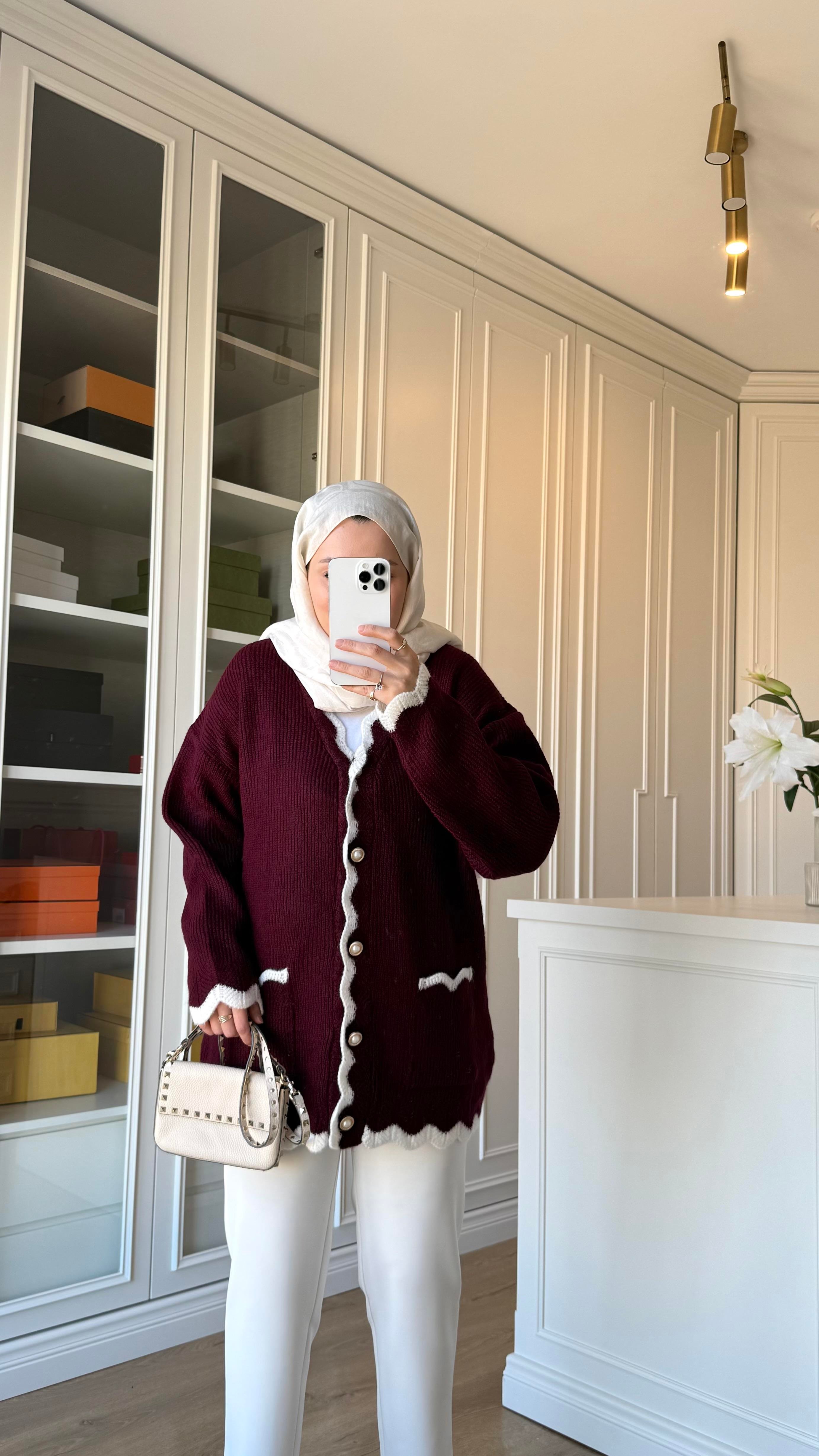 İnci Düğmeli Hırka Mürdüm