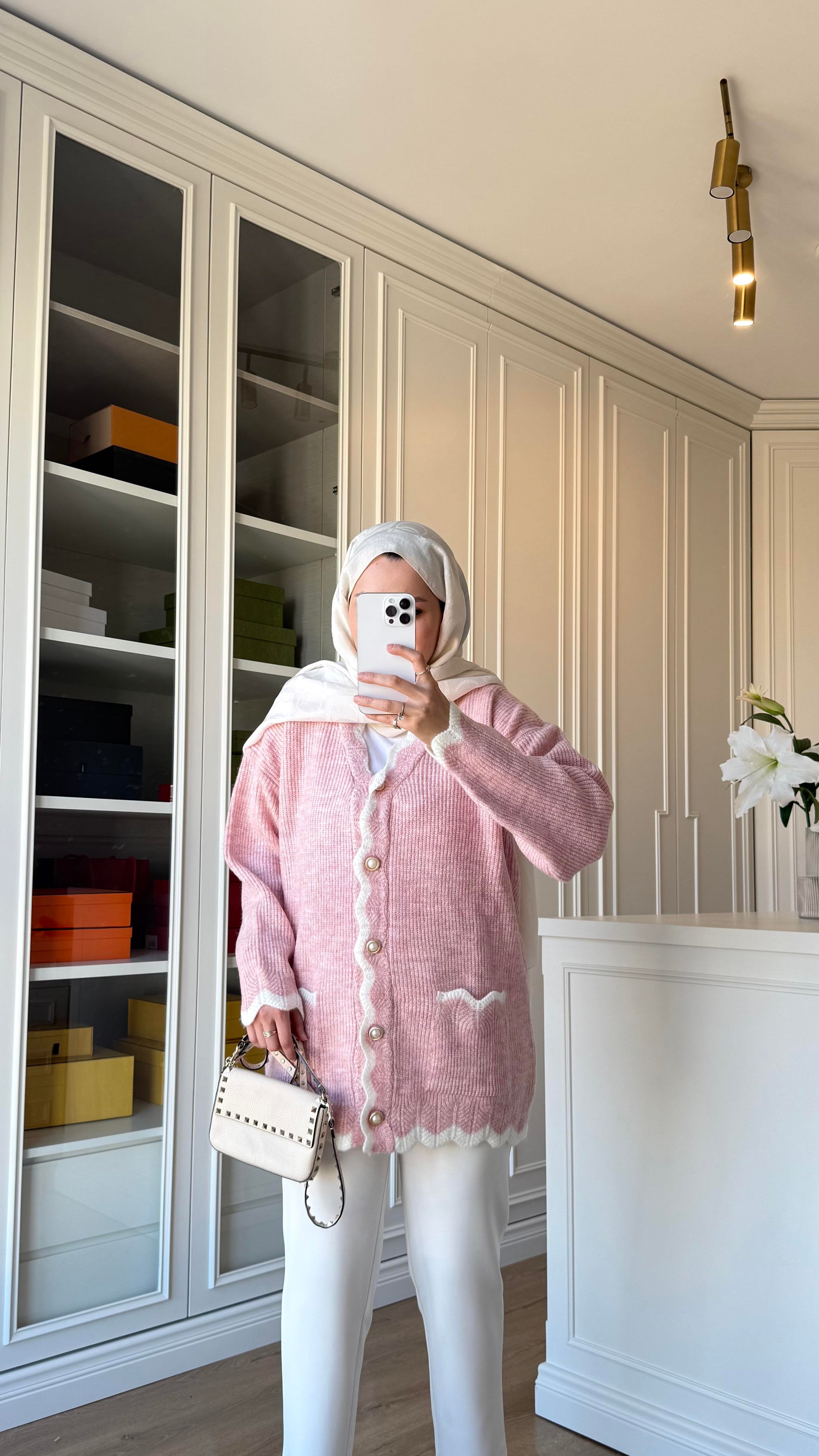 İnci Düğmeli Hırka Pembe