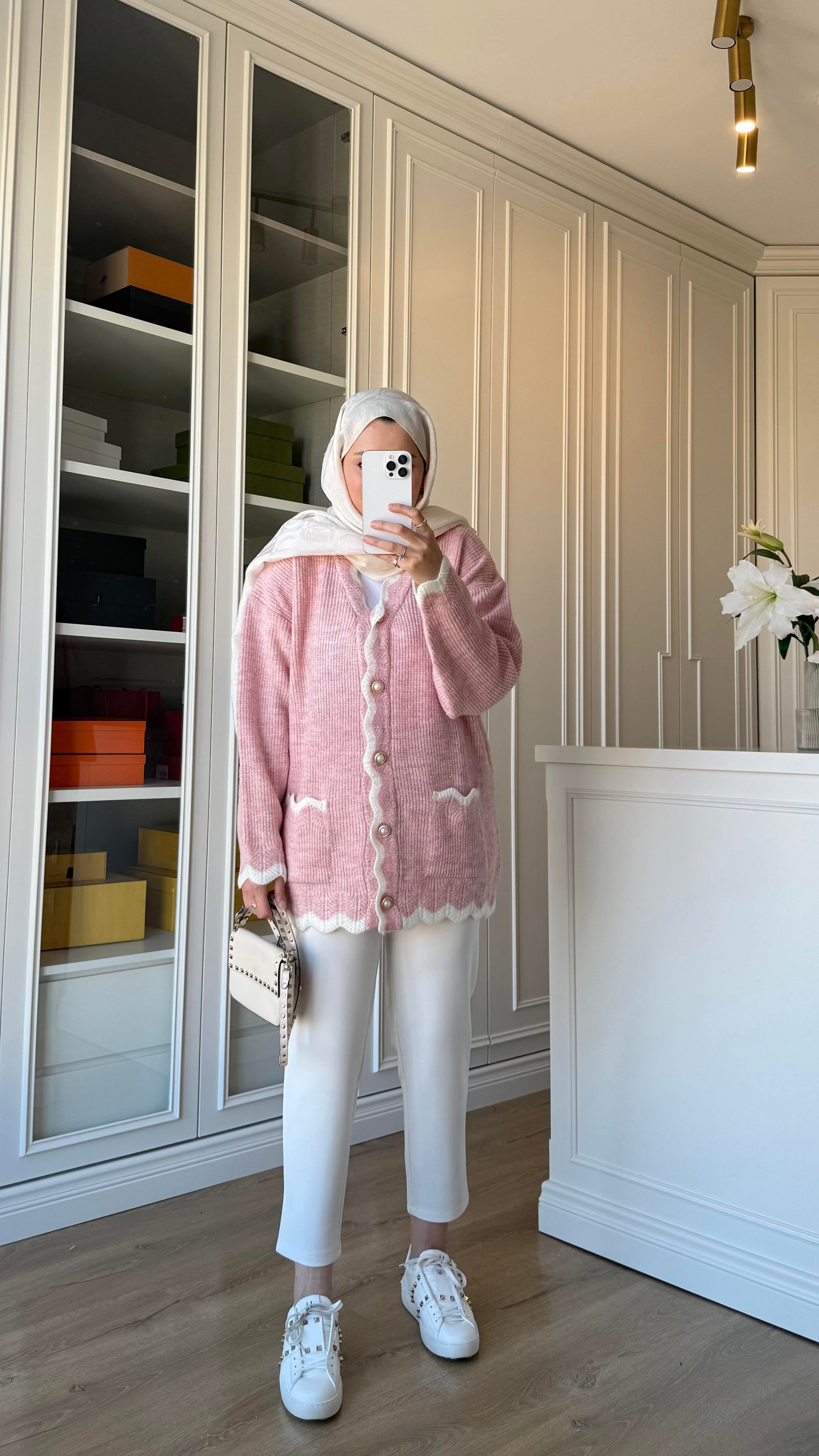 İnci Düğmeli Hırka Pembe