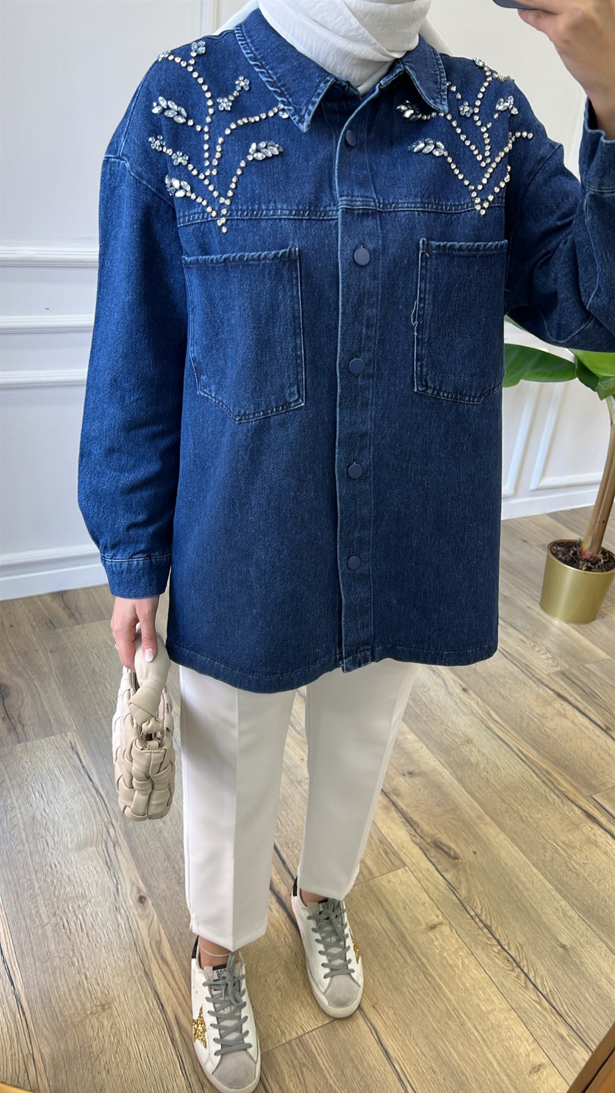 İşlemeli Kot Ceket 