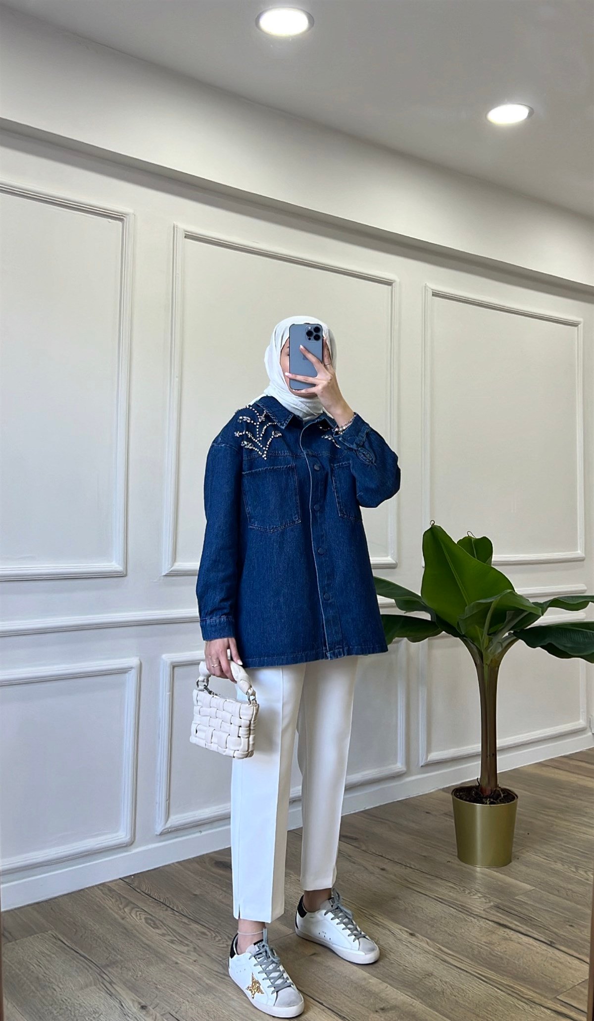 İşlemeli Kot Ceket 