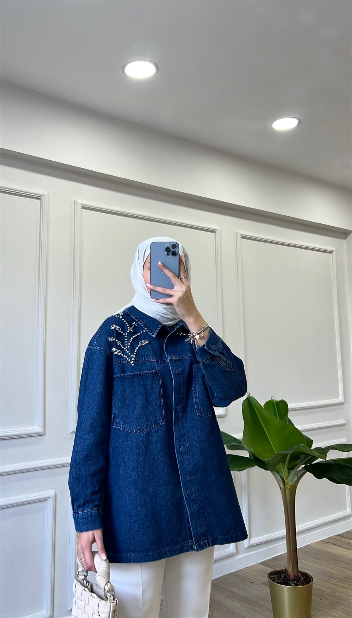 İşlemeli Kot Ceket 