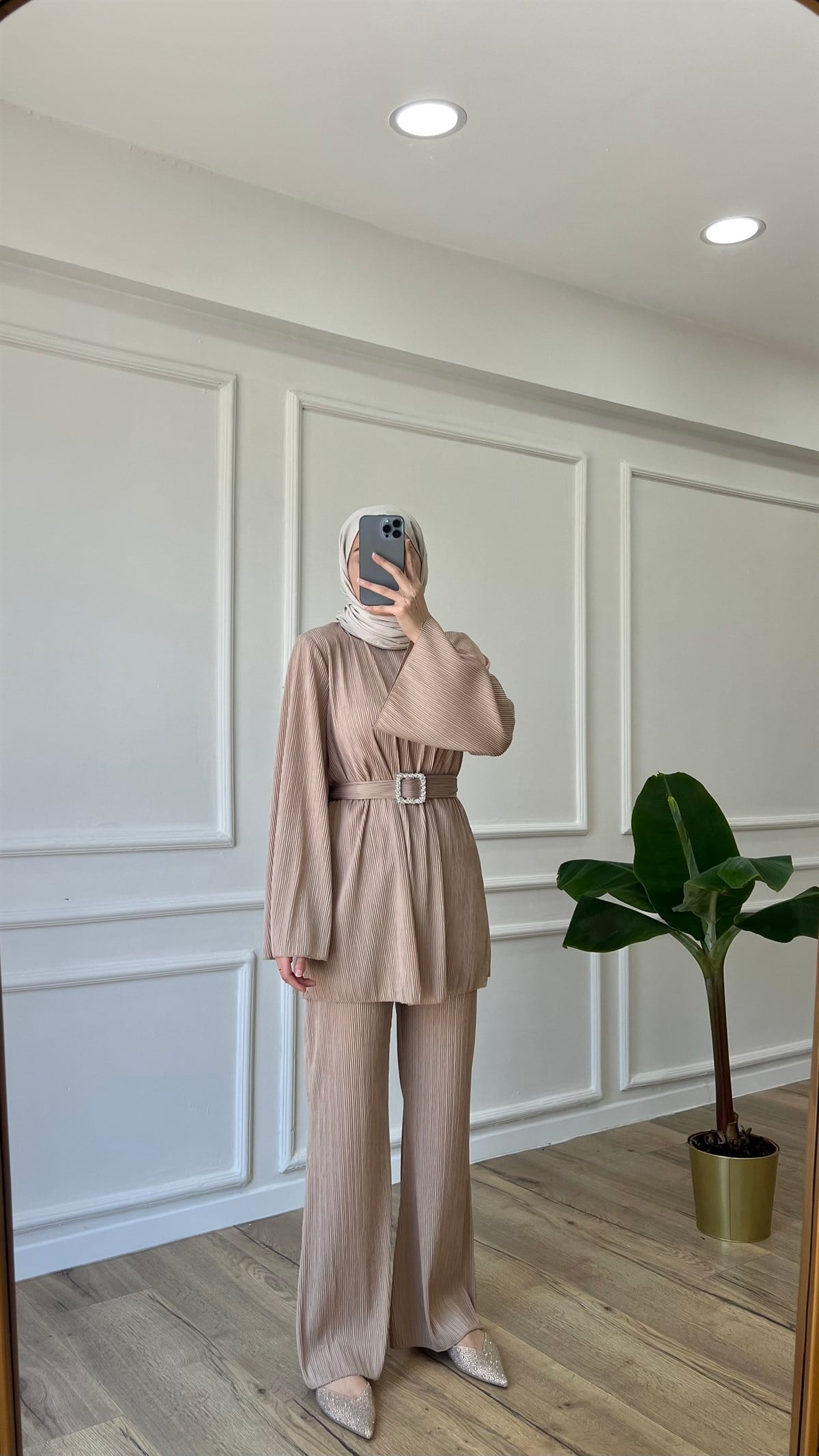 Kemerli Takım - Bej