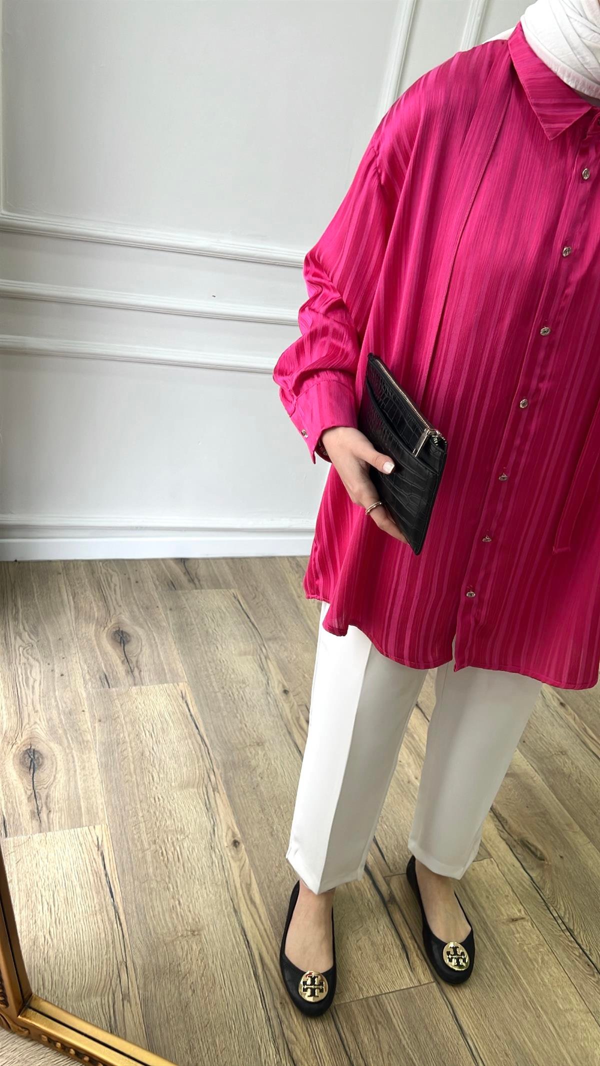 Pembe - Fularlı Saten Gömlek