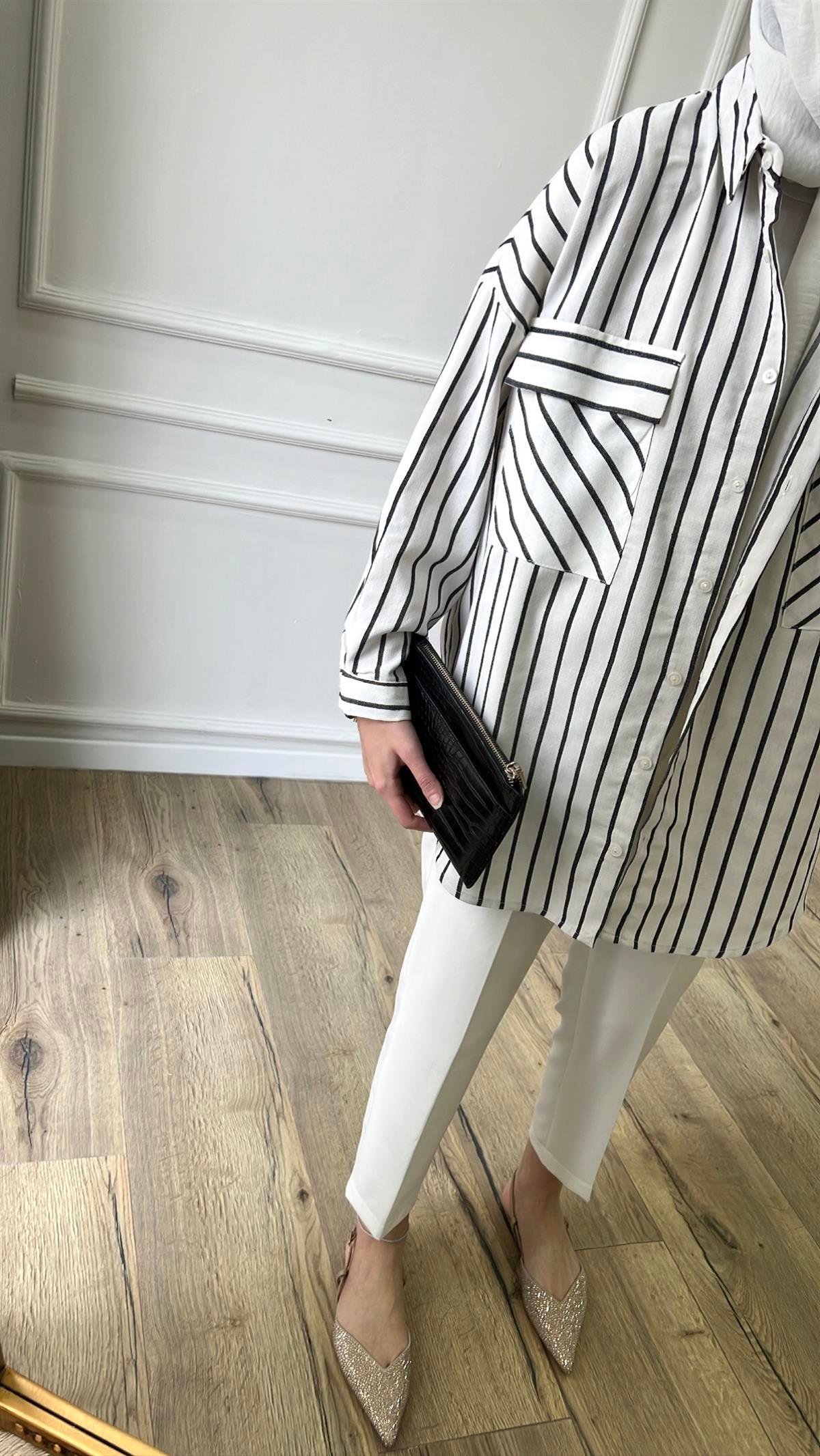 Siyah  Çizgili Gömlek