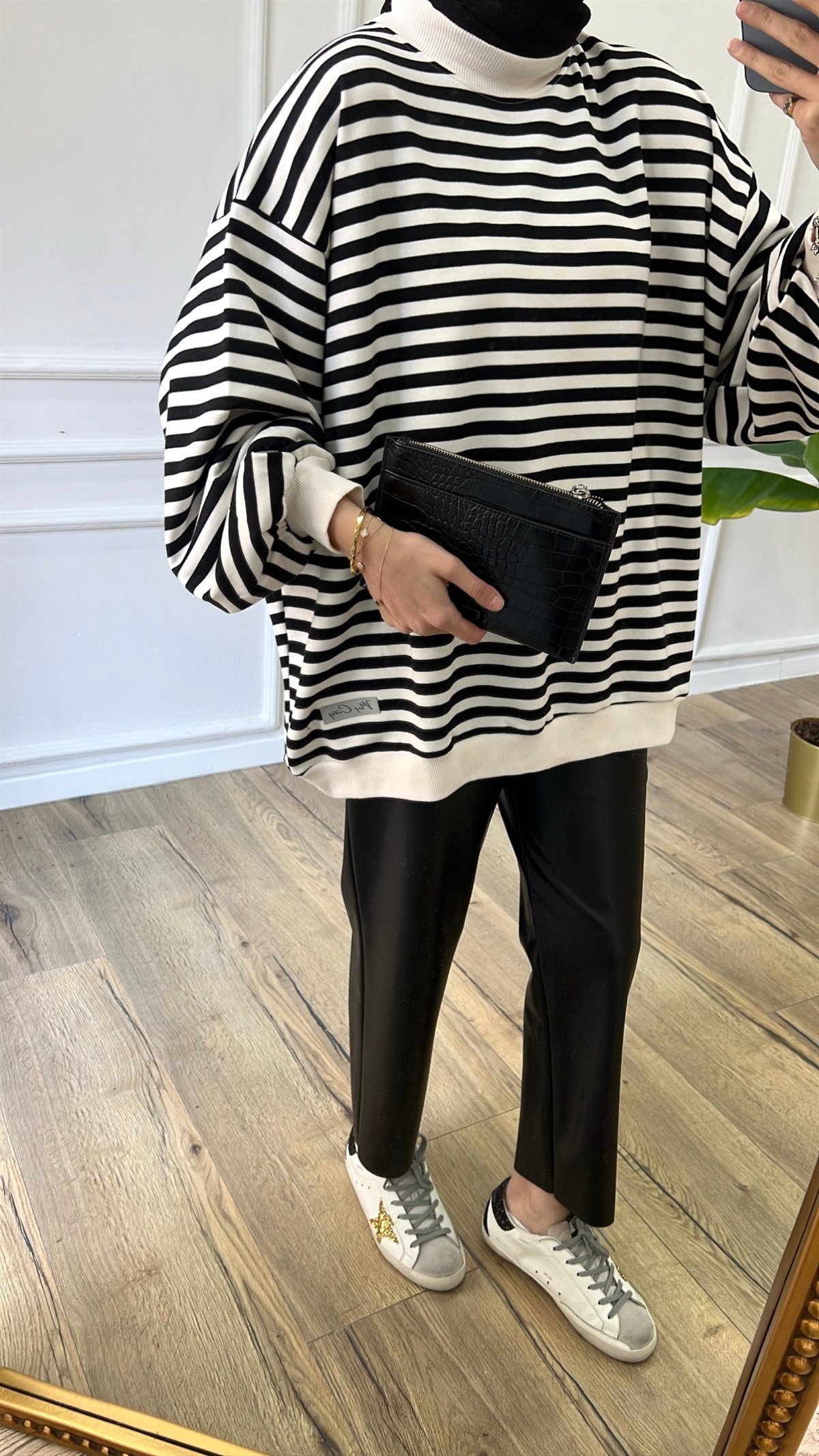 Siyah - Oversize Çizgili Sweatshirt 
