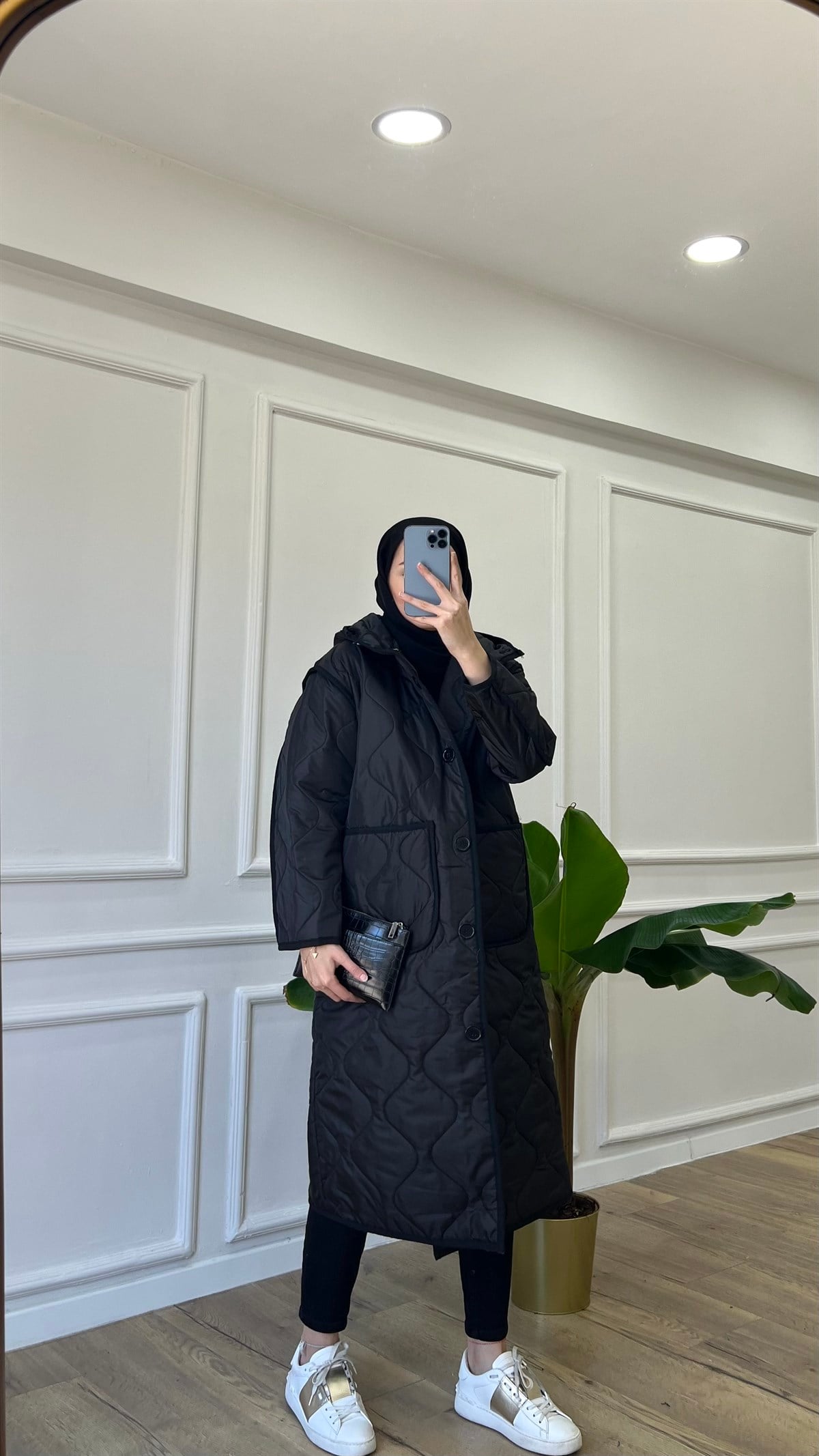 Siyah Uzun Kapitone Mont