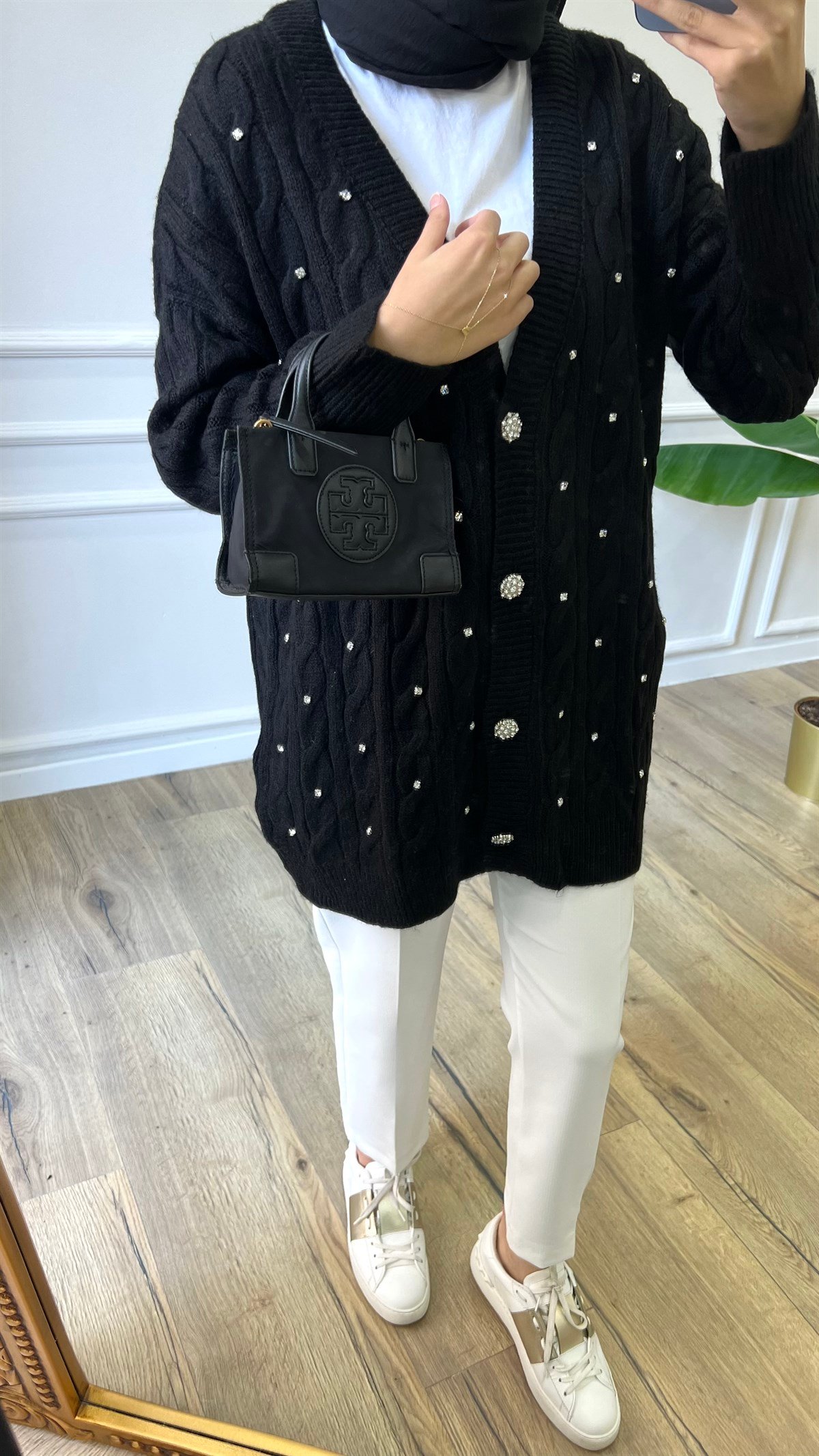 Taşlı Hırka - Siyah