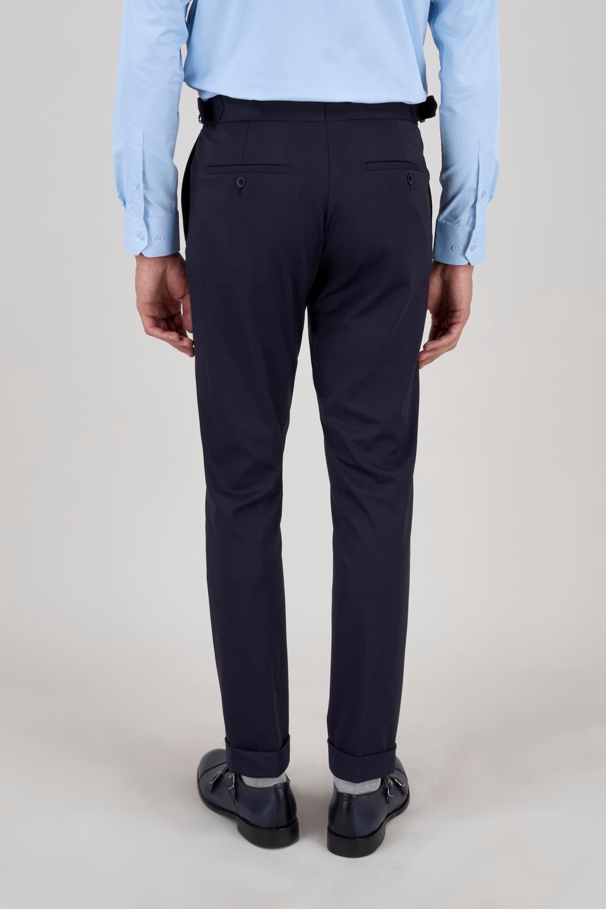 K.LACİVERT SLİM FİT PİLESİZ ÇİFT CEP DUBLE PAÇA 6 DROP SPOR PANTOLON