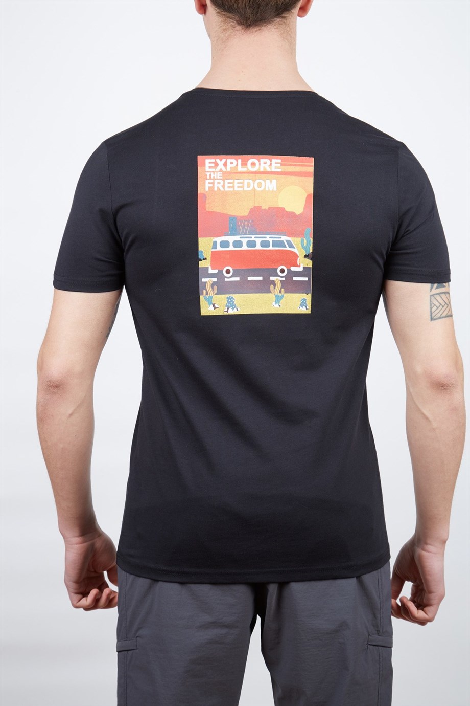 Alpinist Vassi Erkek T-Shirt Siyah