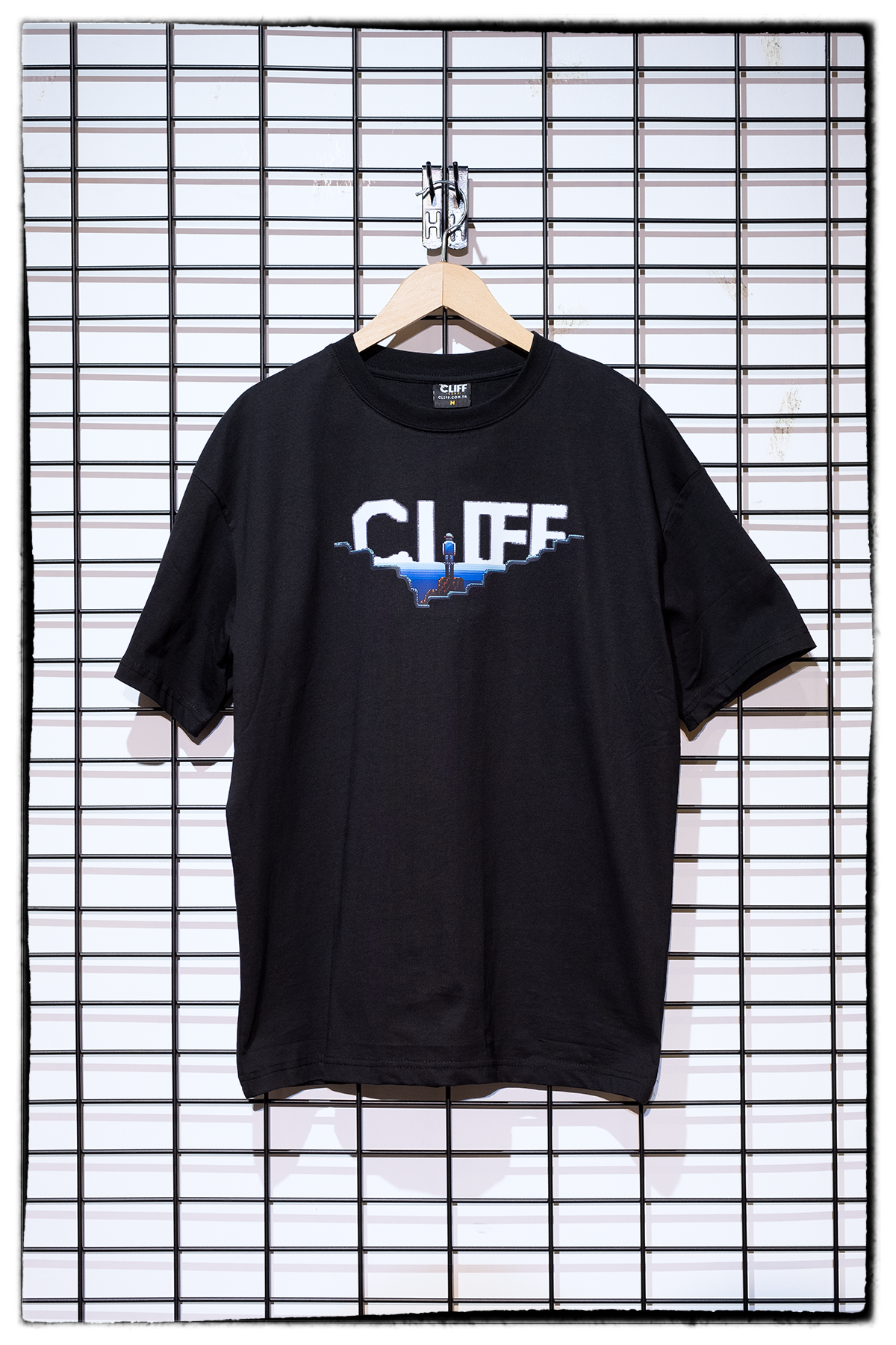 Cliff Logo No.2 Tişört - Rahat Kesim, %100 Pamuk