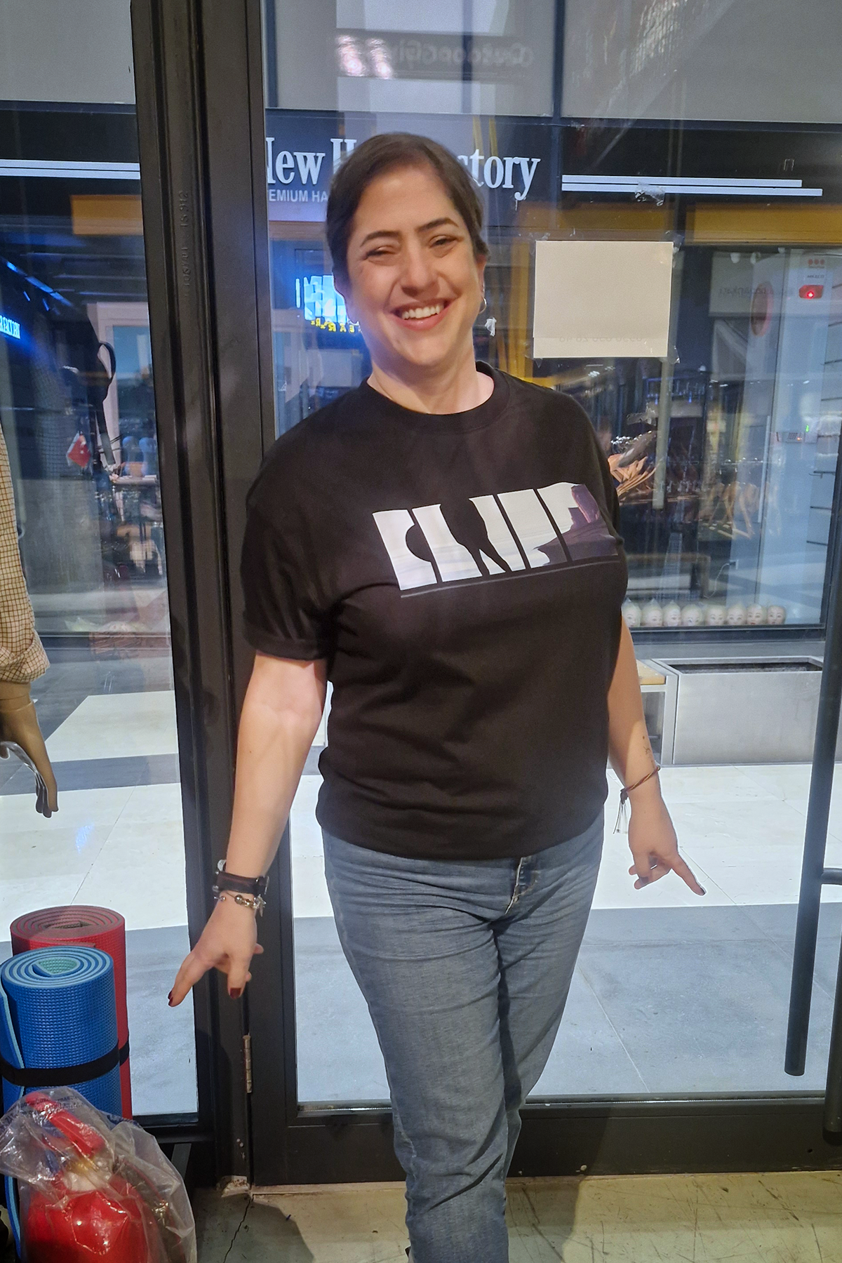 Cliff Logo No.4 Tişört - Rahat Kesim, %100 Pamuk