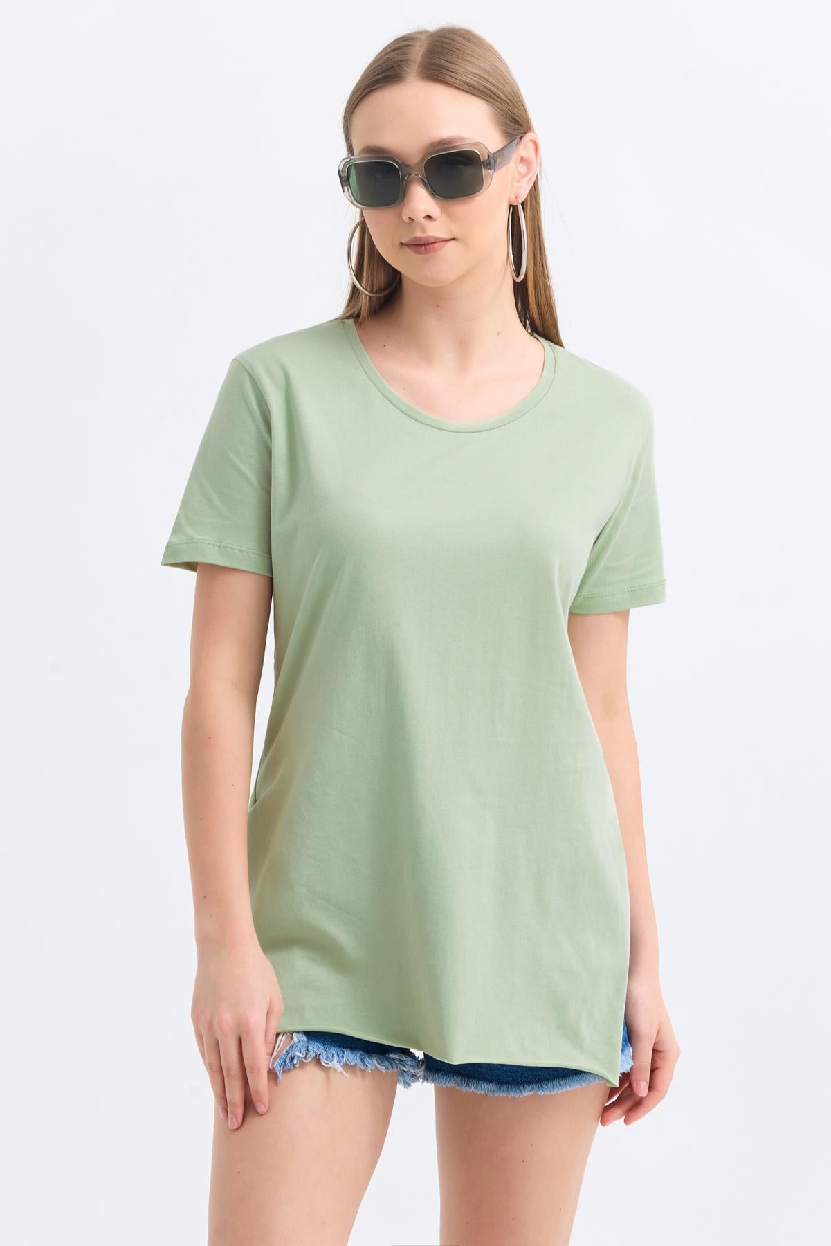 Bisiklet Yaka Yan Yırtmaçlı Basic Tişört - Mint Yeşil