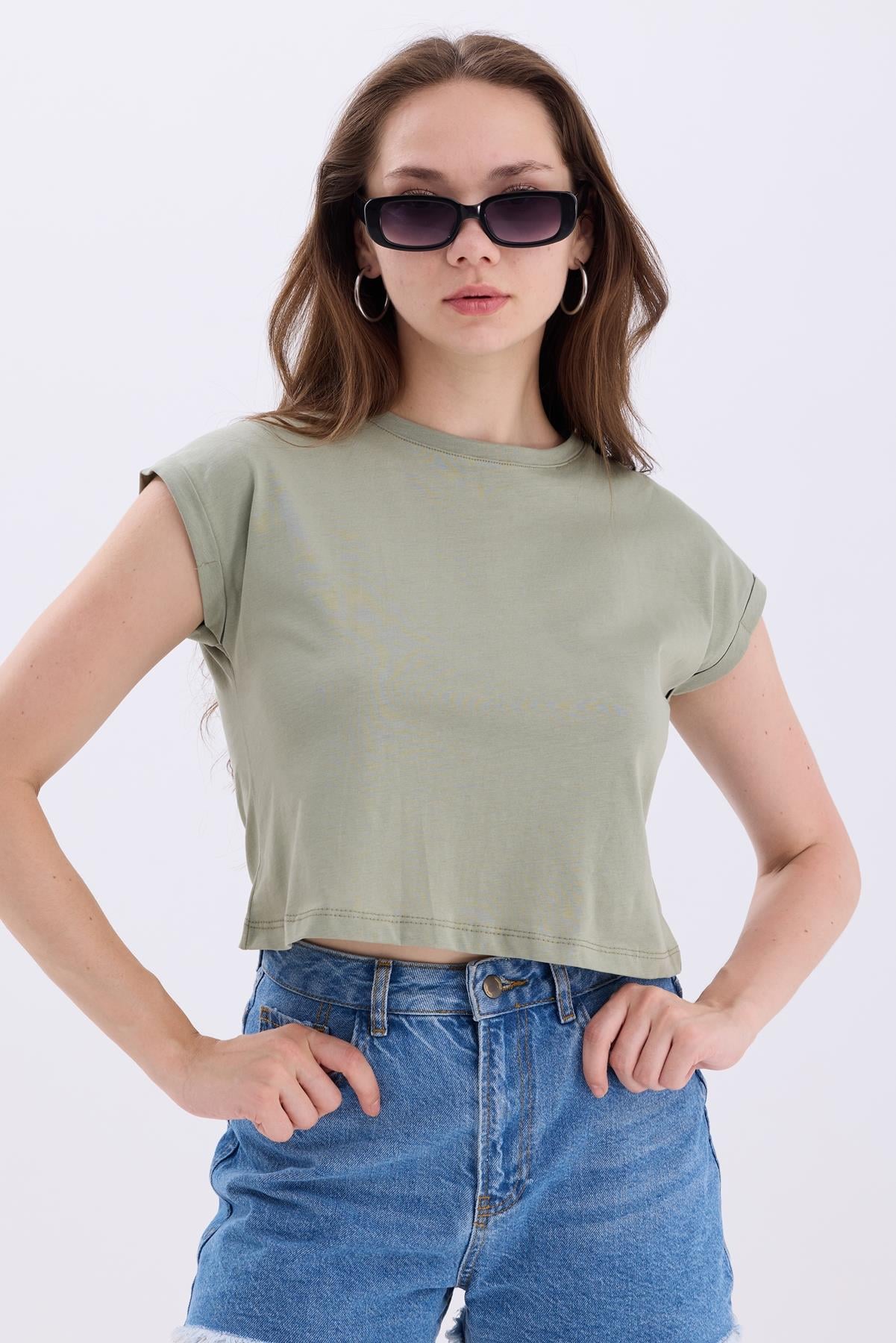 Bisiklet Yaka Yarasa Kollu Basic Crop Tişört - Mint Yeşil