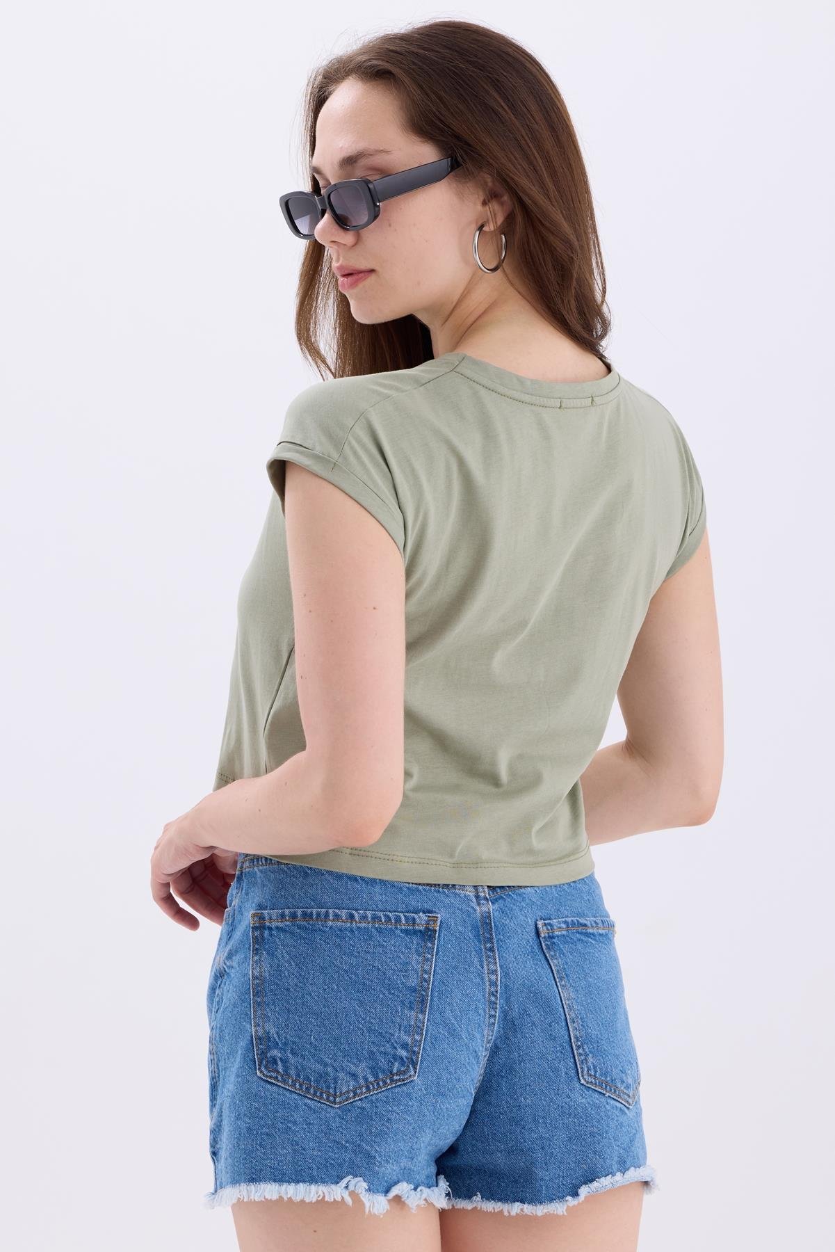 Bisiklet Yaka Yarasa Kollu Basic Crop Tişört - Mint Yeşil