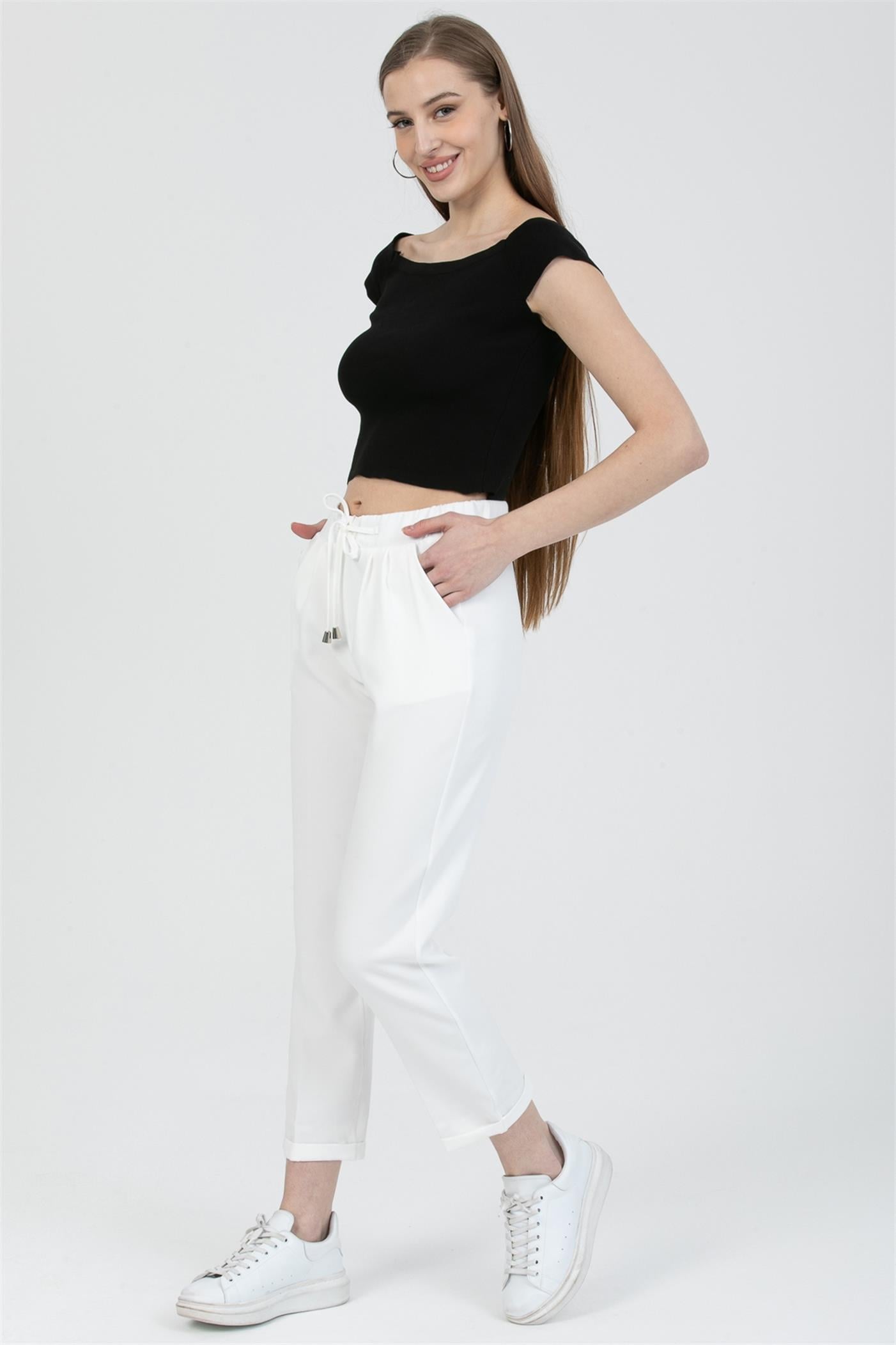 Önden Gizli Fermuarlı Pileli Duble Paça Cepli  Havuç Pantolon - Ekru  