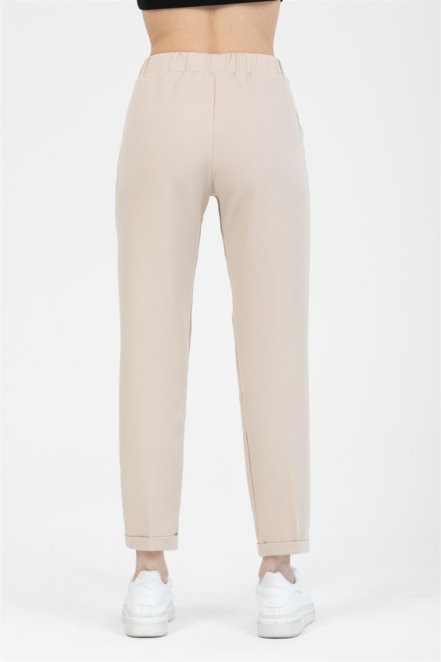 Önden Gizli Fermuarlı Pileli Duble Paça Cepli  Havuç Pantolon - Bej 