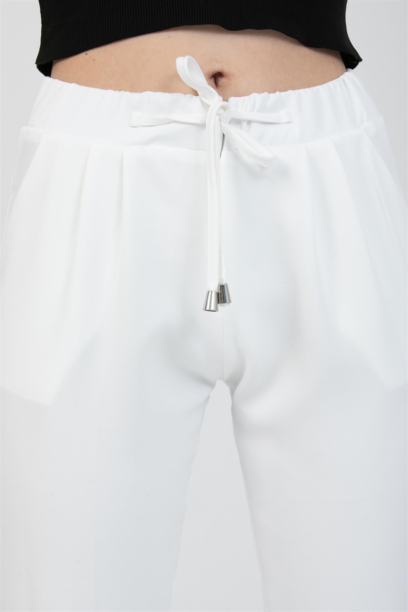 Önden Gizli Fermuarlı Pileli Duble Paça Cepli  Havuç Pantolon - Ekru  