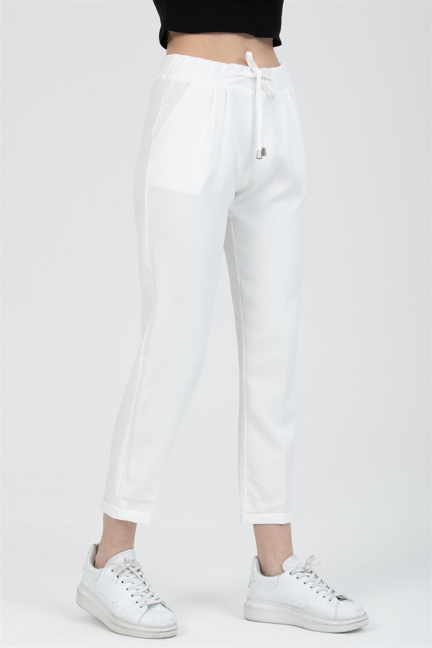 Önden Gizli Fermuarlı Pileli Duble Paça Cepli  Havuç Pantolon - Ekru  