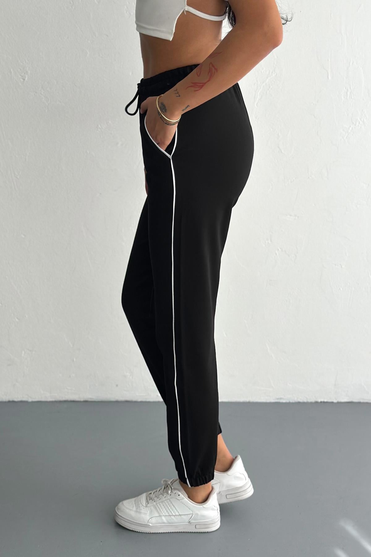 Şerit Detaylı Paça Lastikli Kompakt Penye Eşofman - Siyah