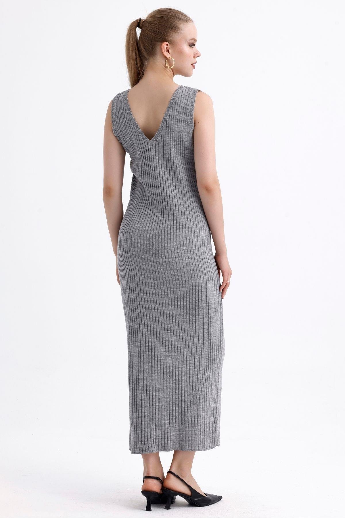 Yarım Balıkçı Yaka Kazak Ve Fitilli Askılı Elbise İkili Triko Takım - Gri