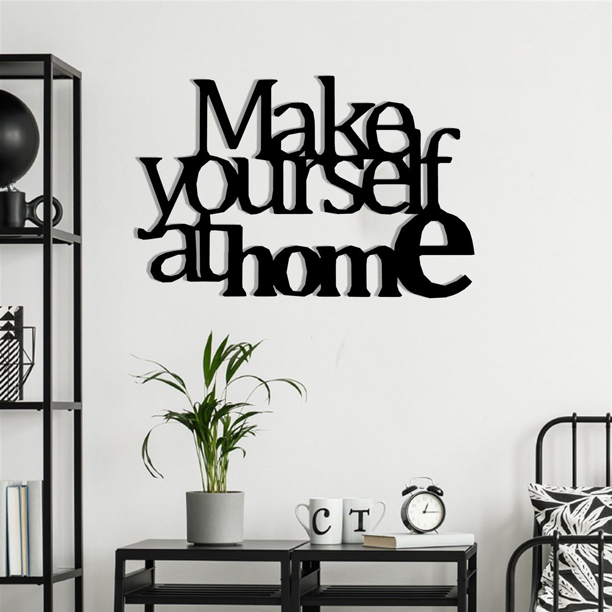 Make Yourself Texte Mural