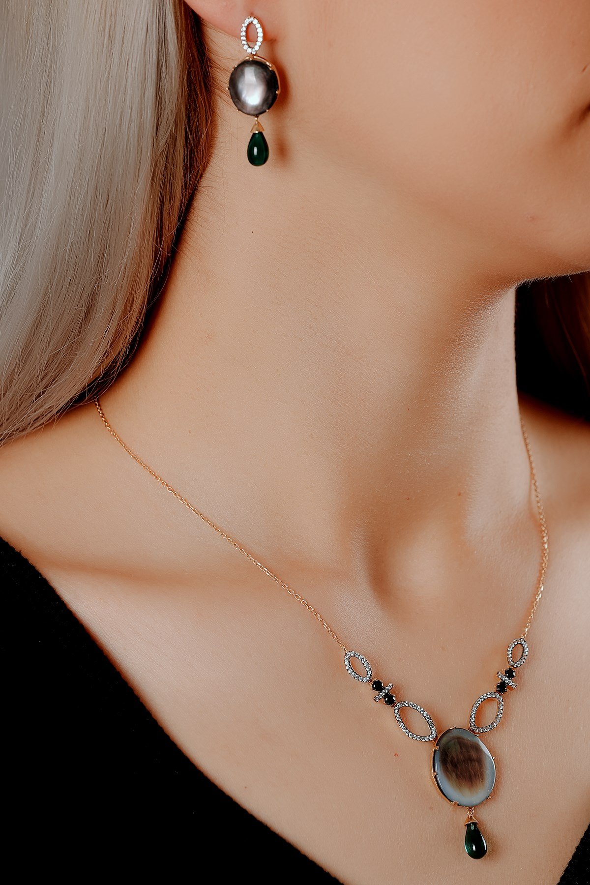 ALYANAKLAR YEŞİL DAMLA MODEL TAŞLI KOLYE KÜPE TAKIM Düğün Setleri
