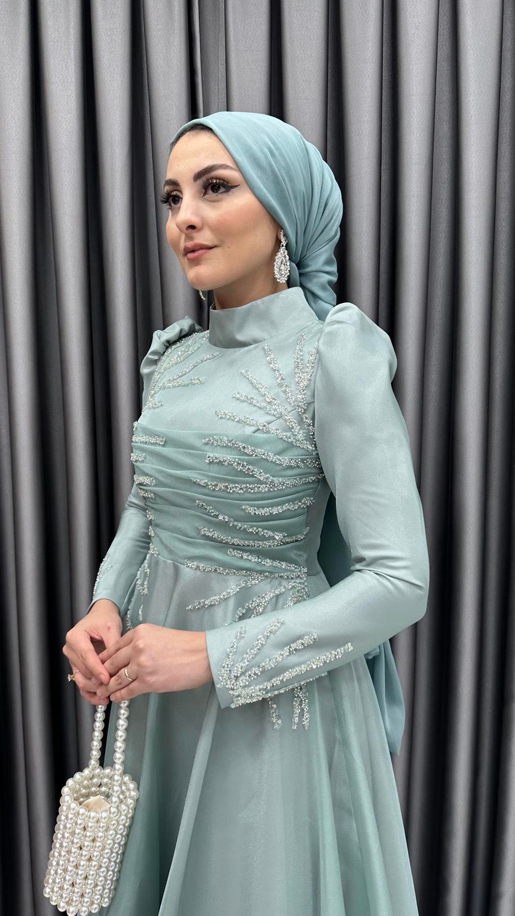 024 Ceren Abiye-Mint