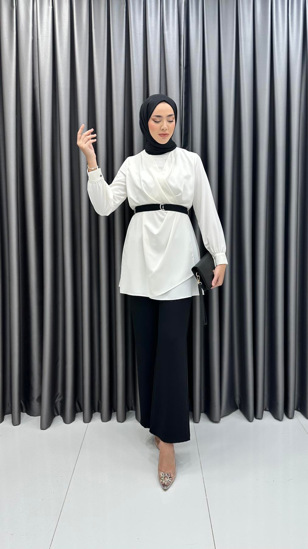 1153 Shon Takım-Ekru