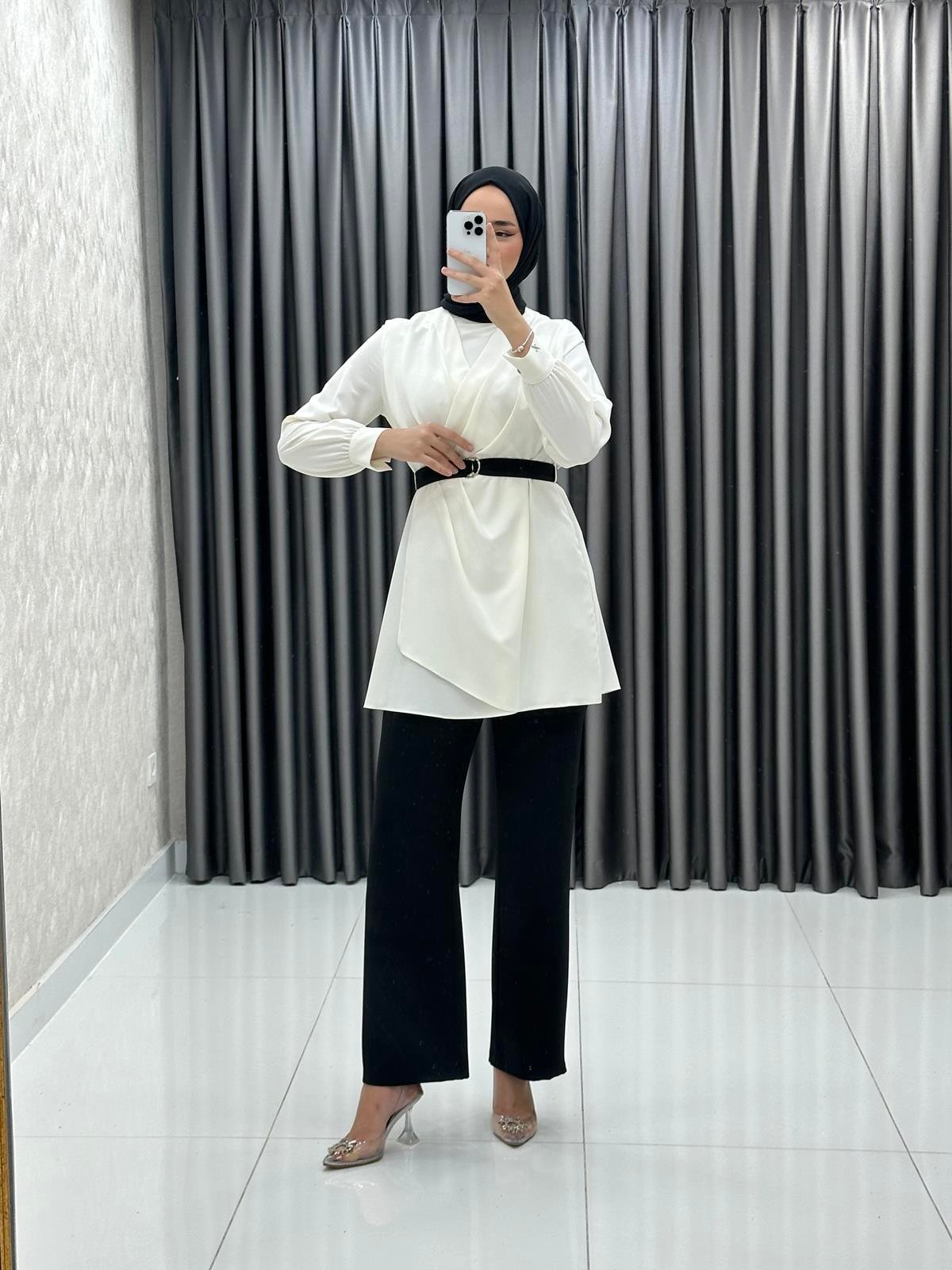 1153 Shon Takım-Ekru