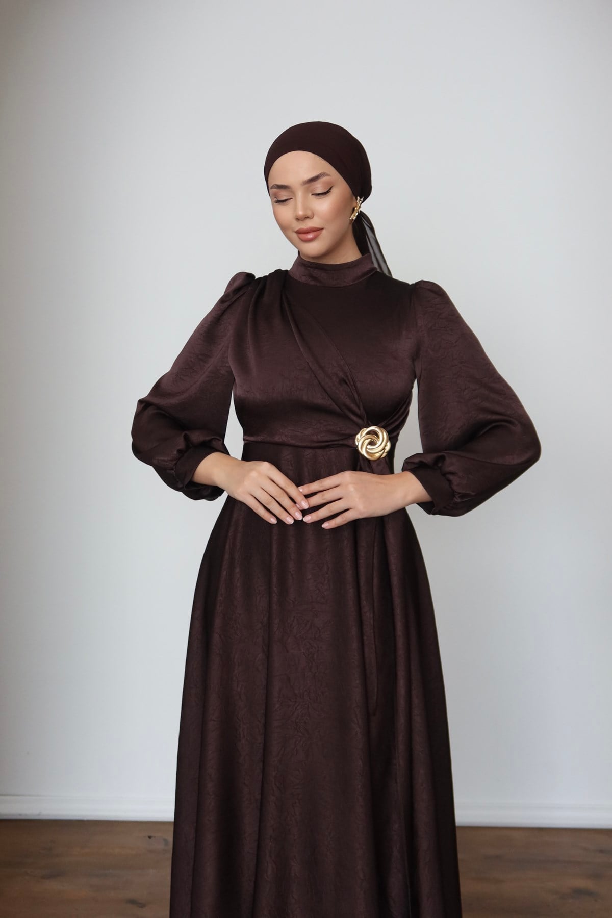 1242 Y Saten Elbise-Kahve Rengi