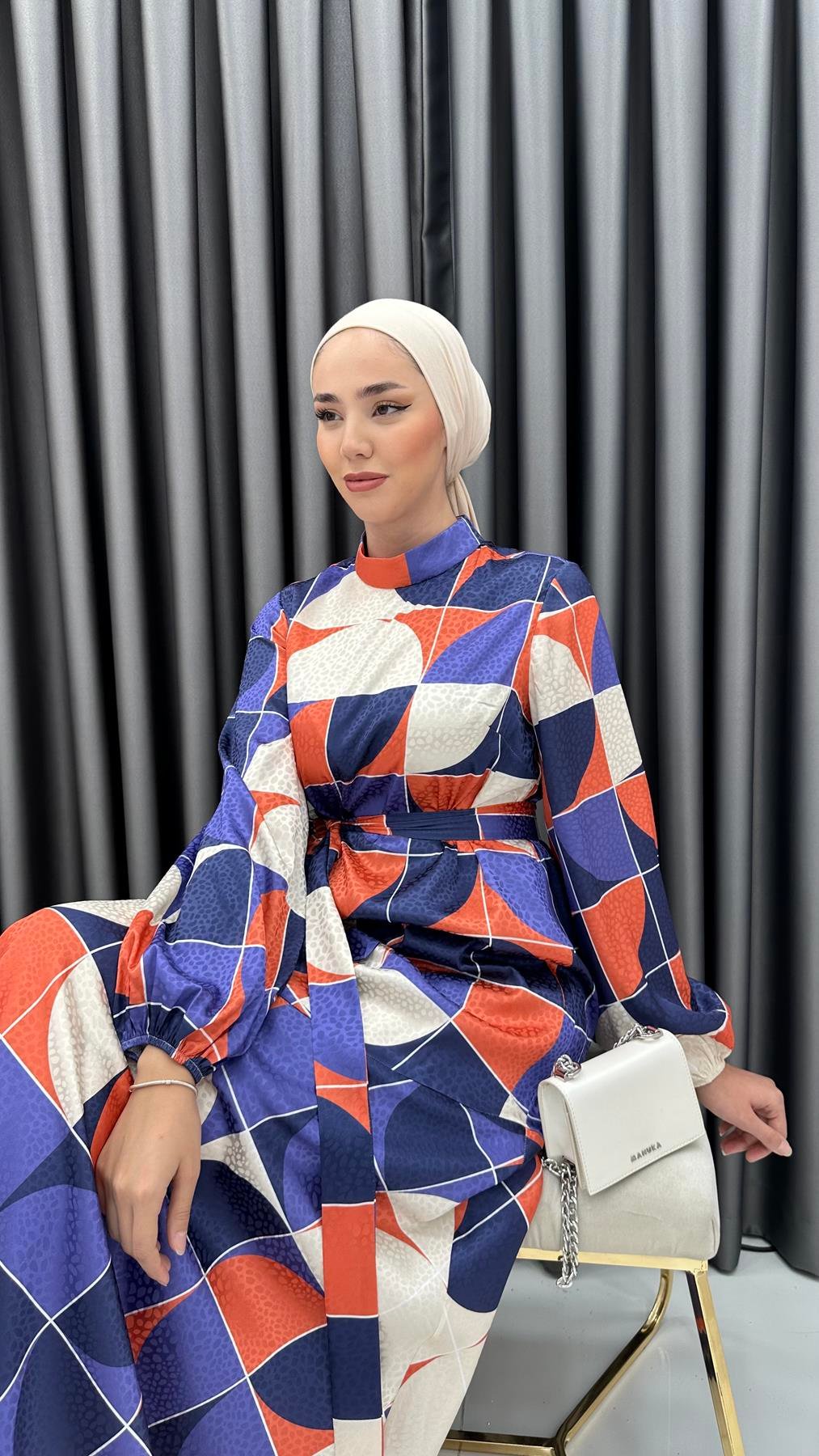 1524 O Byan Elbise-Mor