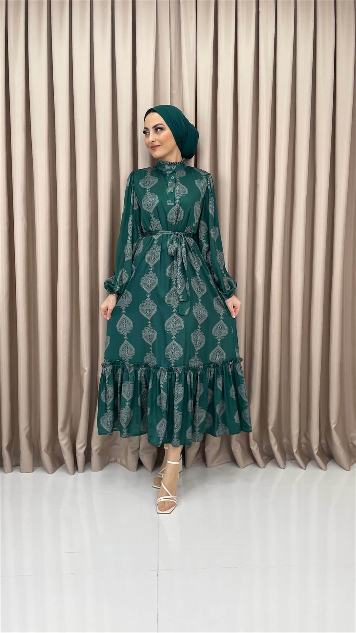 1570 Q Desenli Elbise