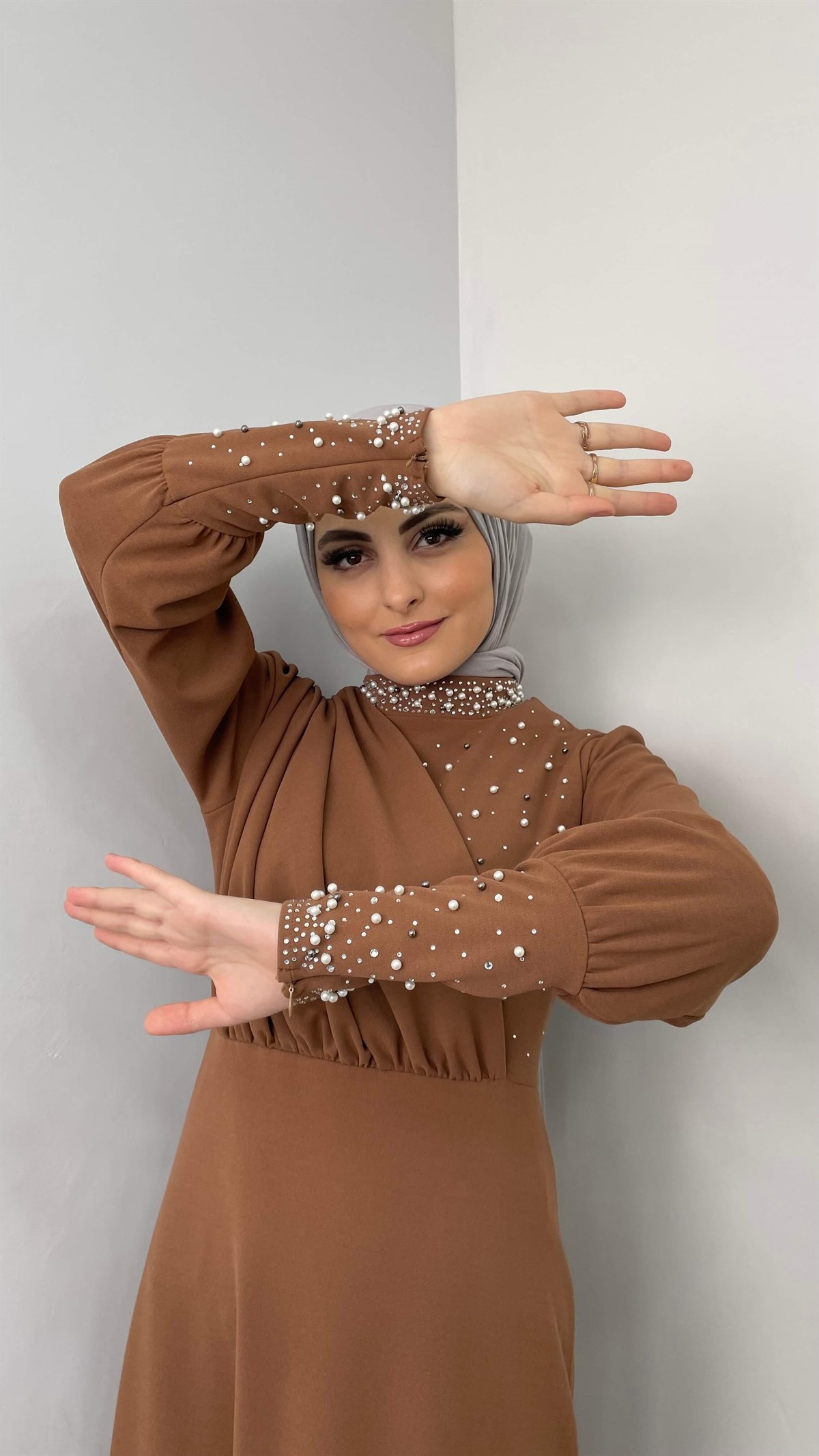 4147 T İncili Elbise