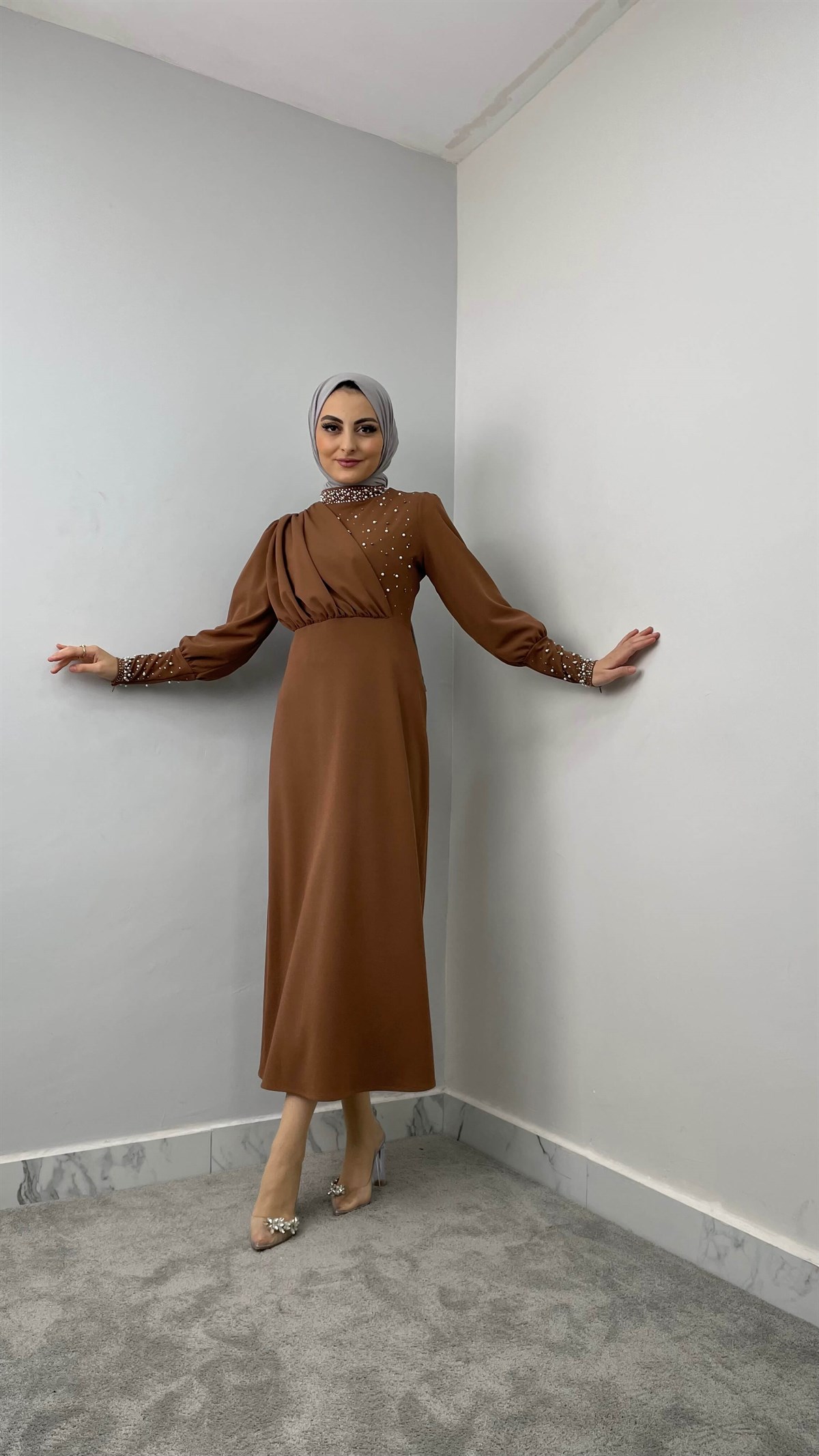 4147 T İncili Elbise