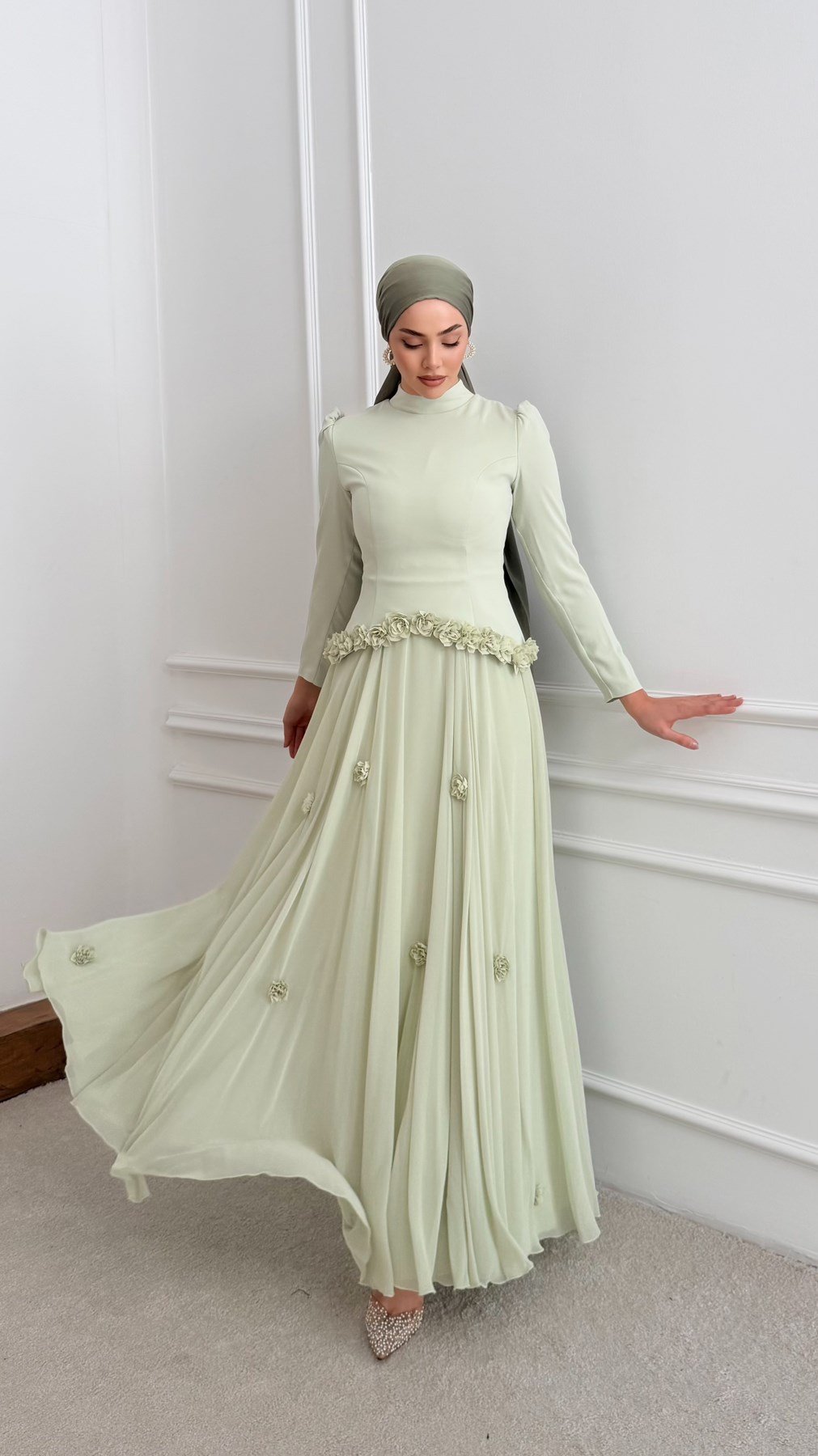 4527 T Sezen Abiye-Mint