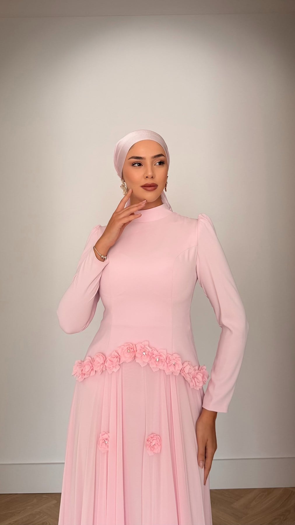 4527 T Sezen Abiye-Pembe