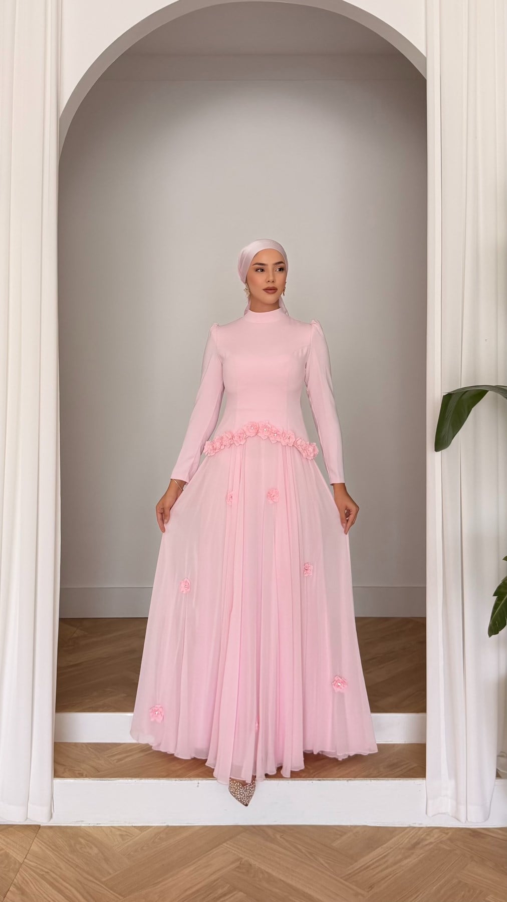 4527 T Sezen Abiye-Pembe