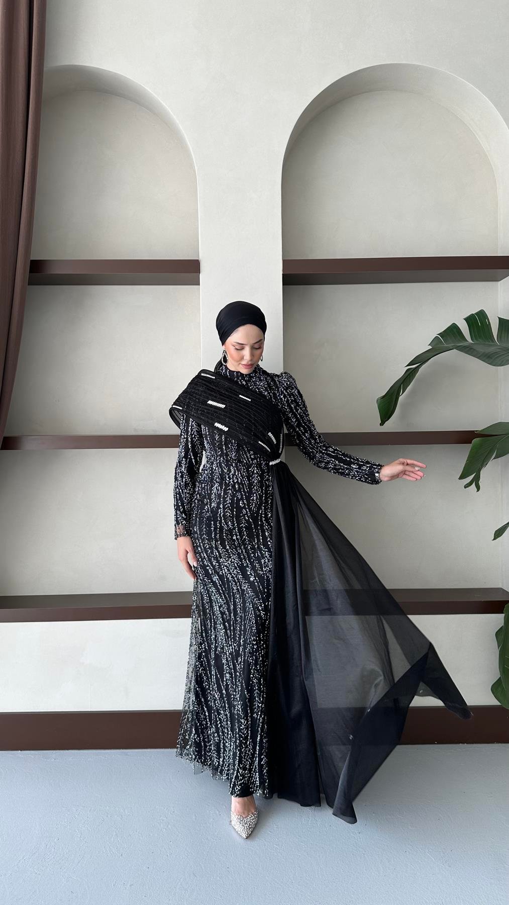 5084 H Yaprak Abiye-Siyah