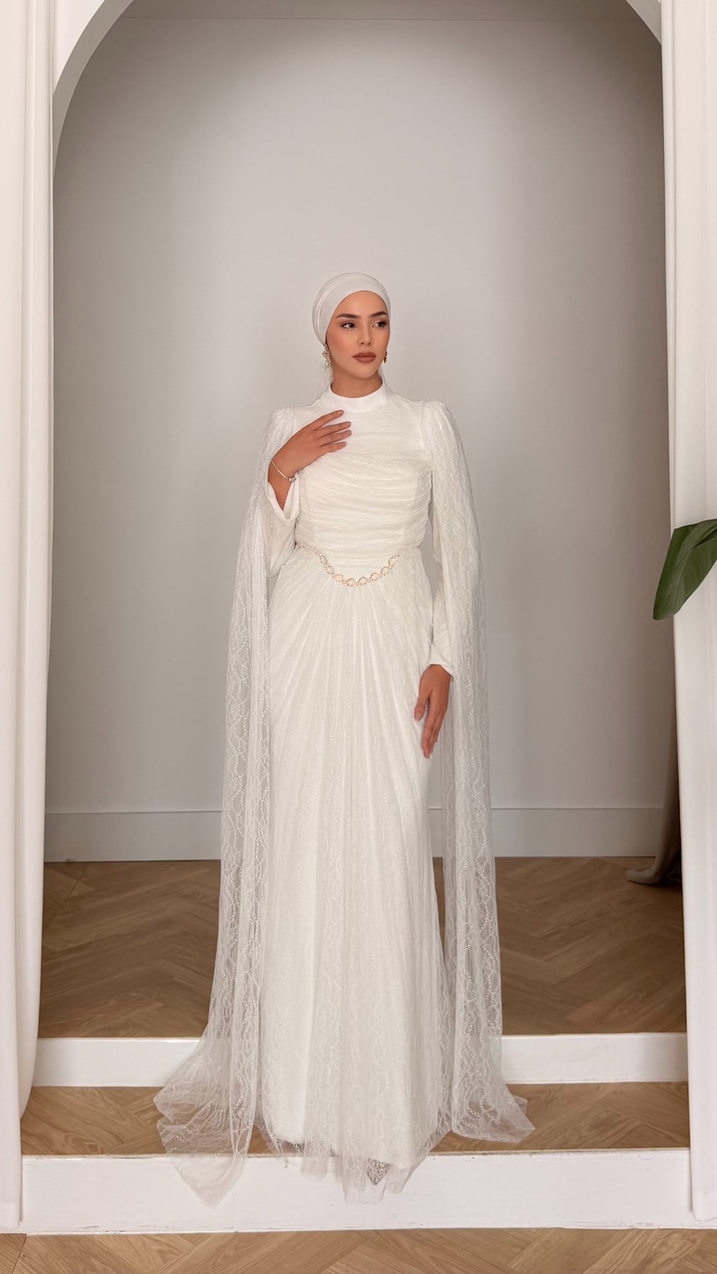 5157 H Sofia Abiye-Beyaz