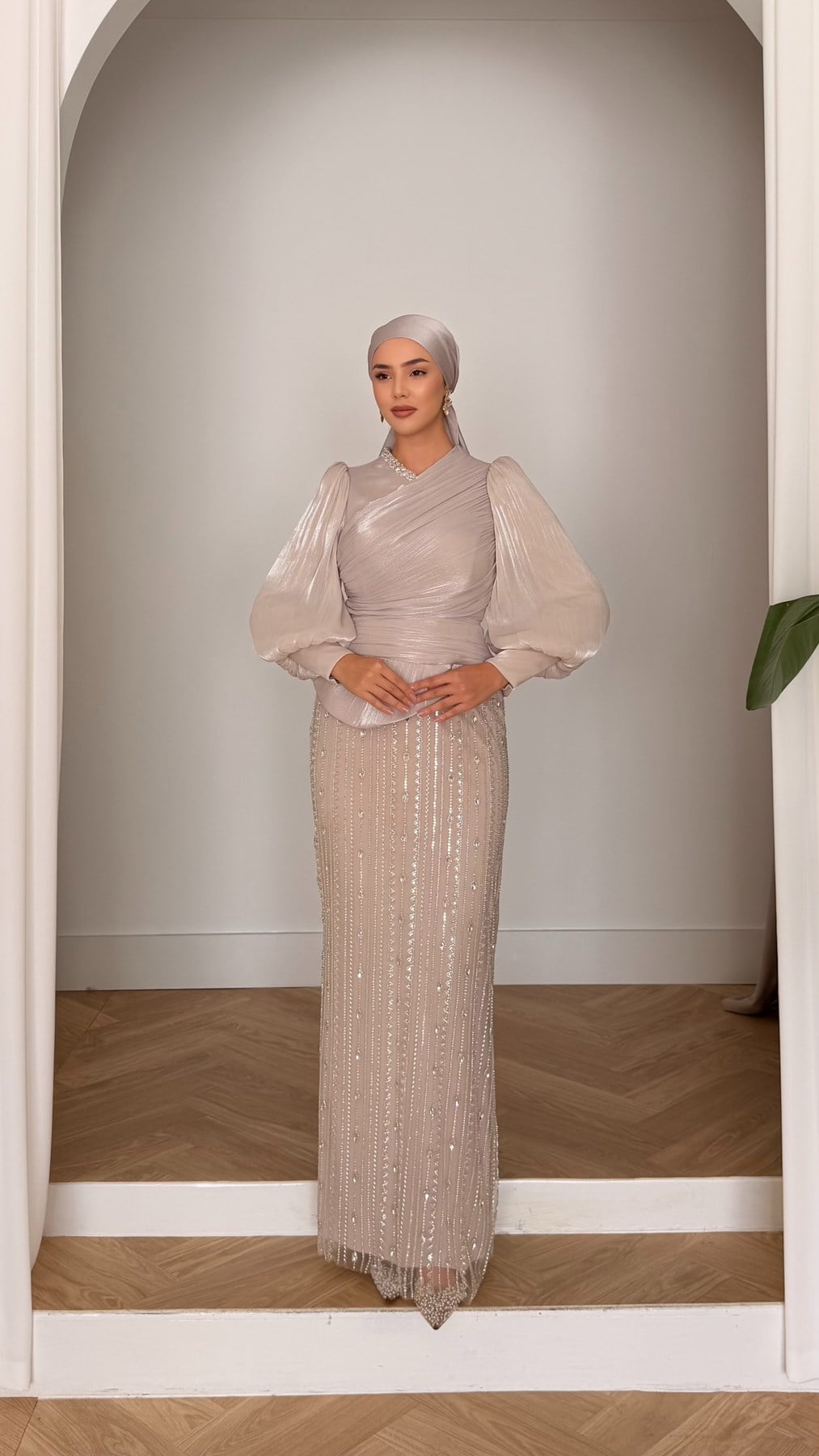 5181 H Tilda Abiye-Bej