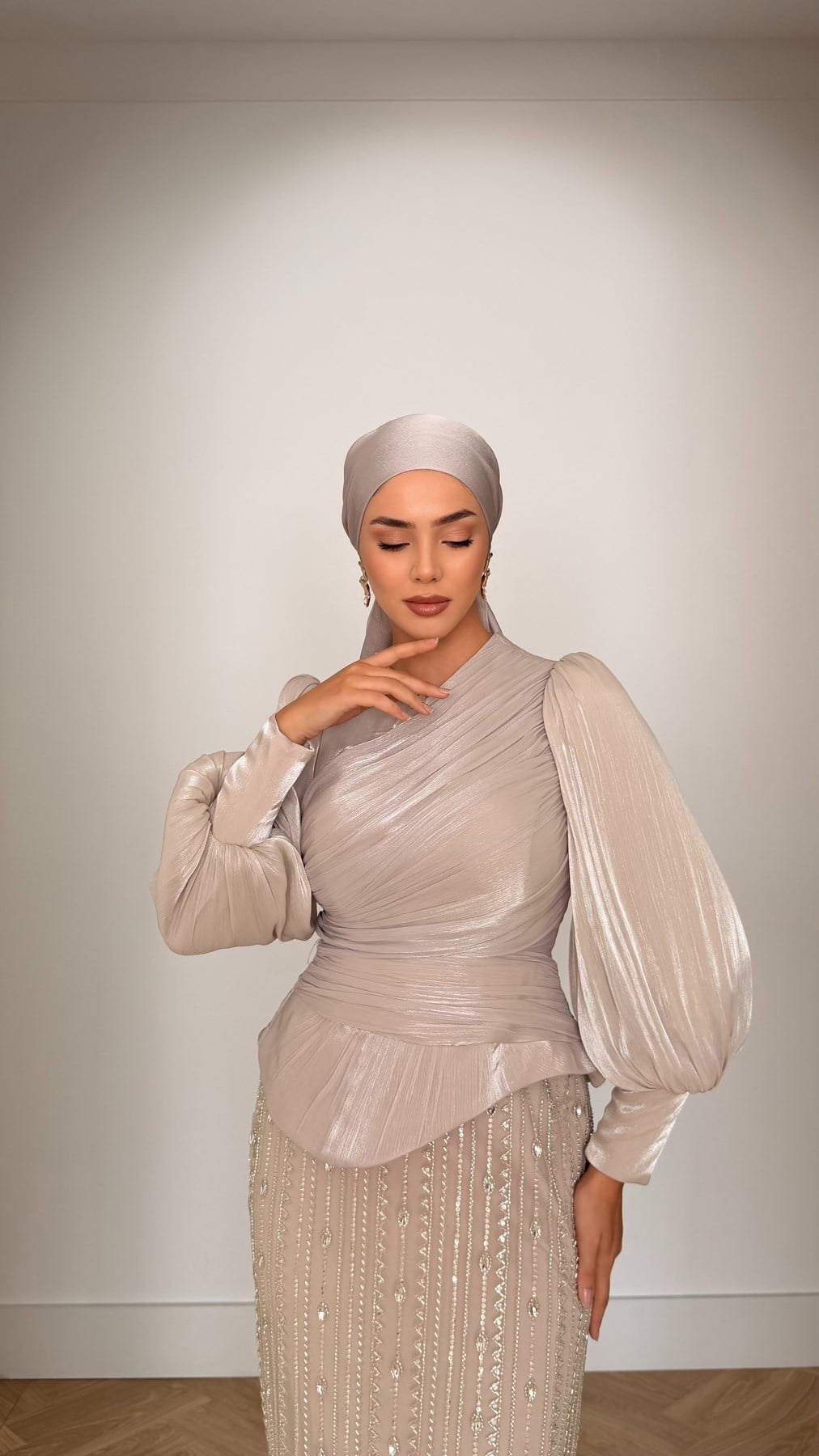 5181 H Tilda Abiye-Bej