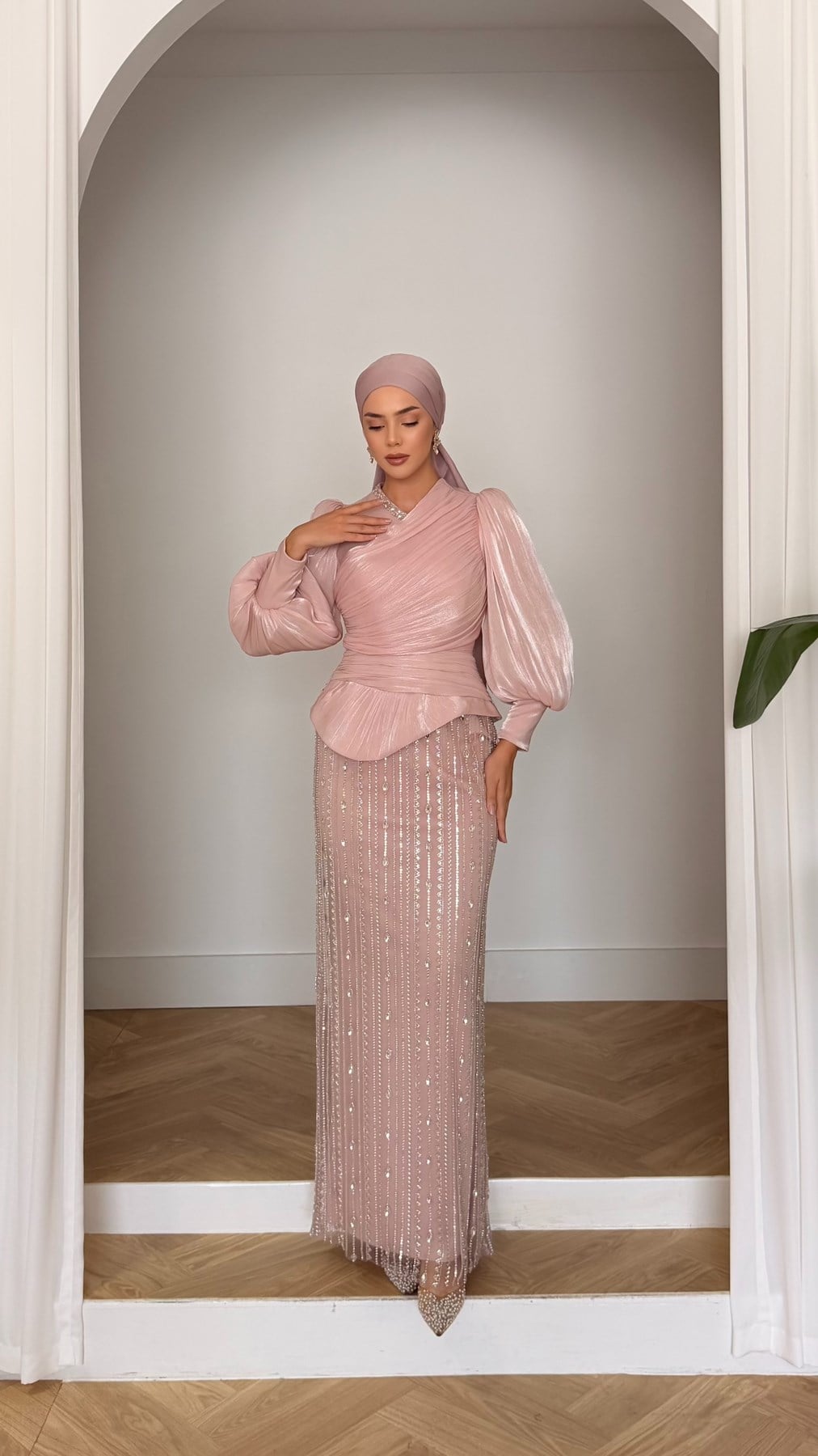 5181 H Tilda Abiye-Pudra
