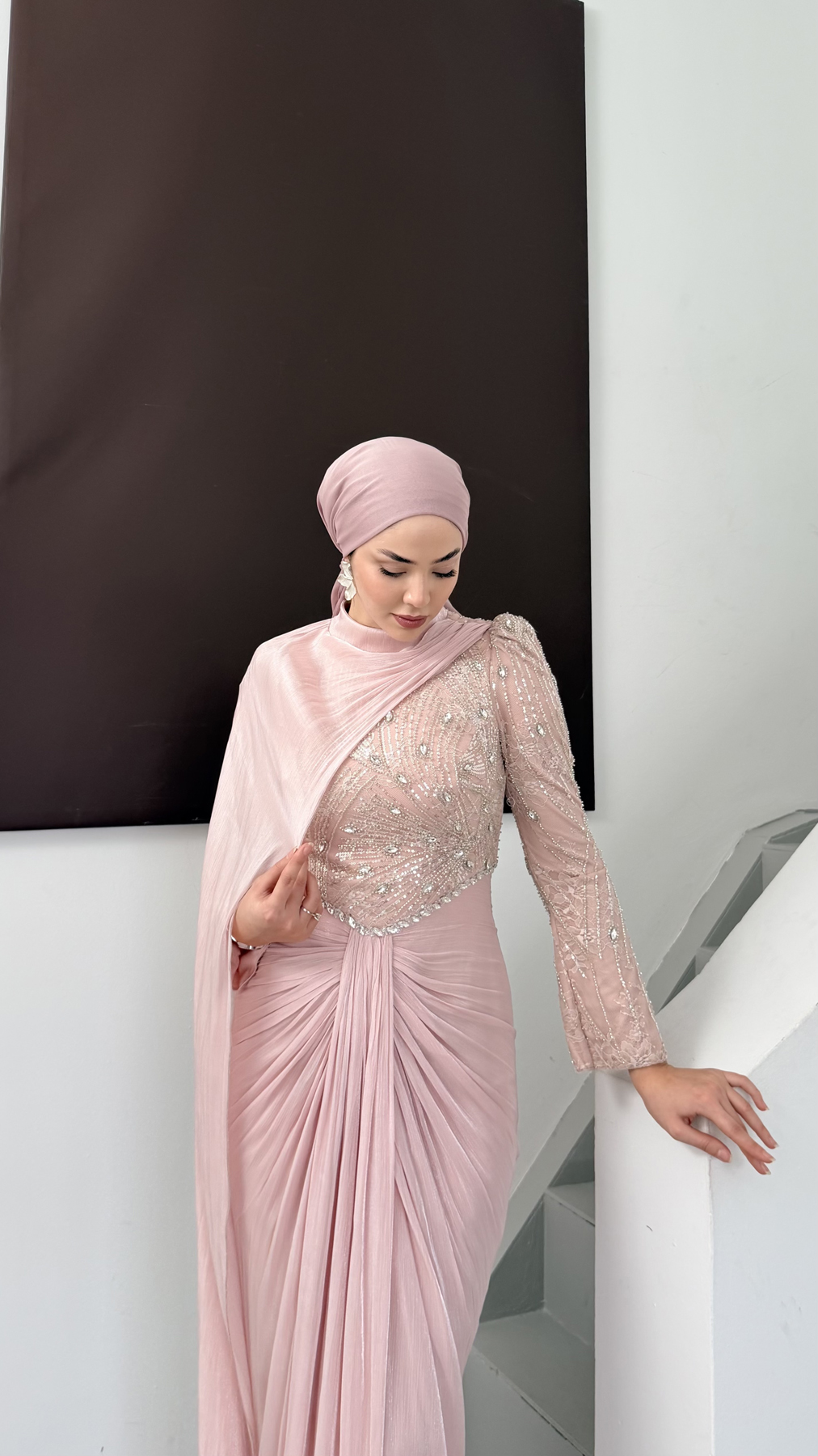 5196 H Dina Abiye-Pudra