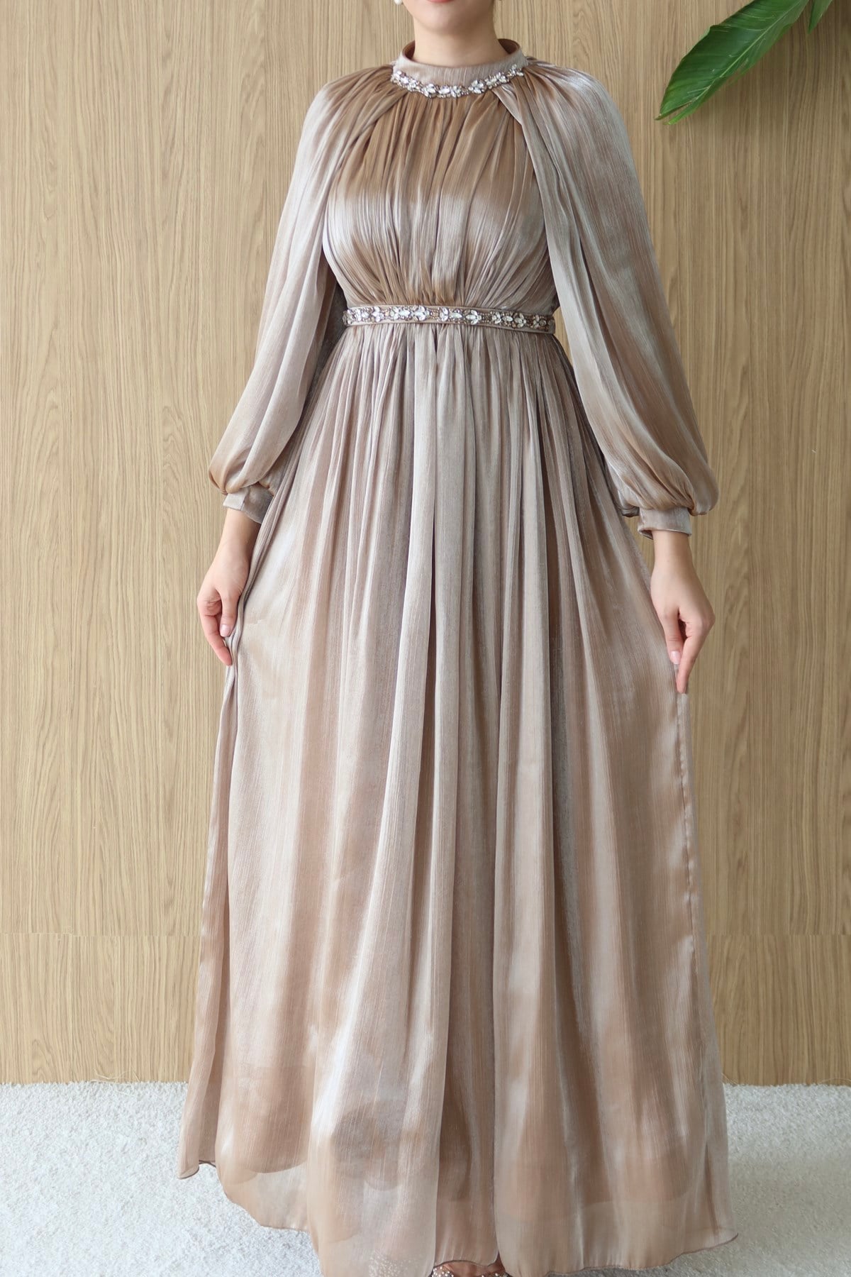 5240 H Sophia Abiye-Gold Rengi