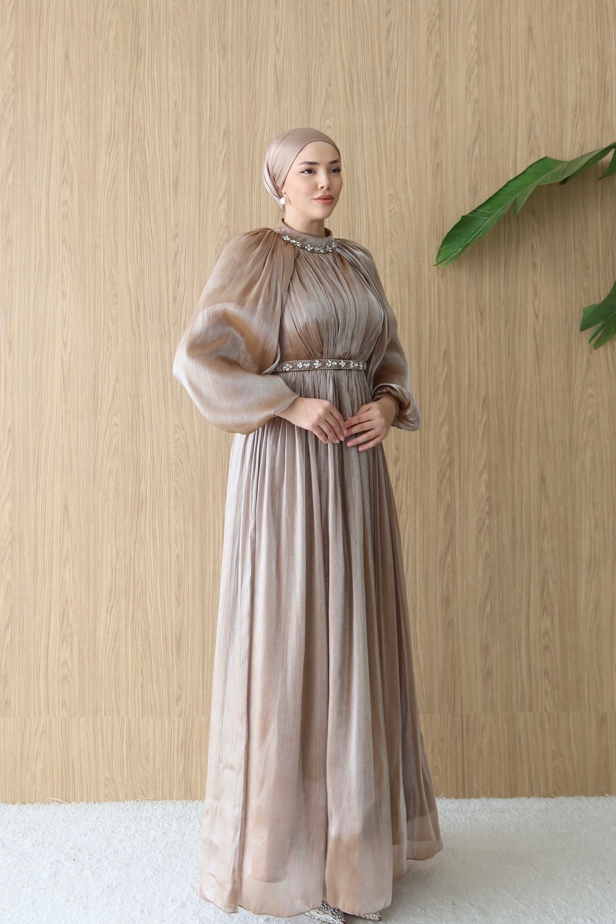 5240 H Sophia Abiye-Gold Rengi