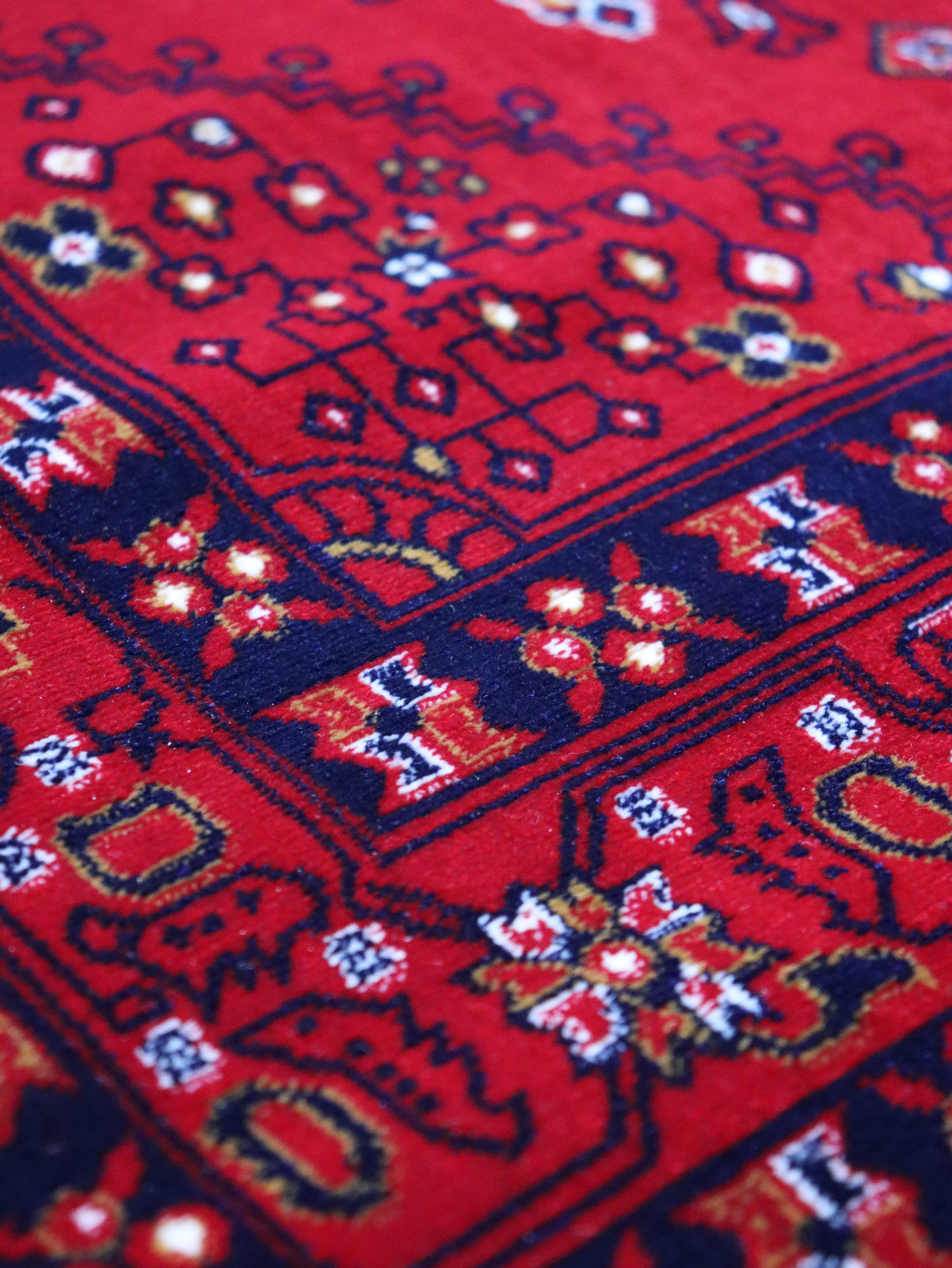 Kırmızı Afgan Tarzı Altı Kaymaz Yıkanabilir Kilim